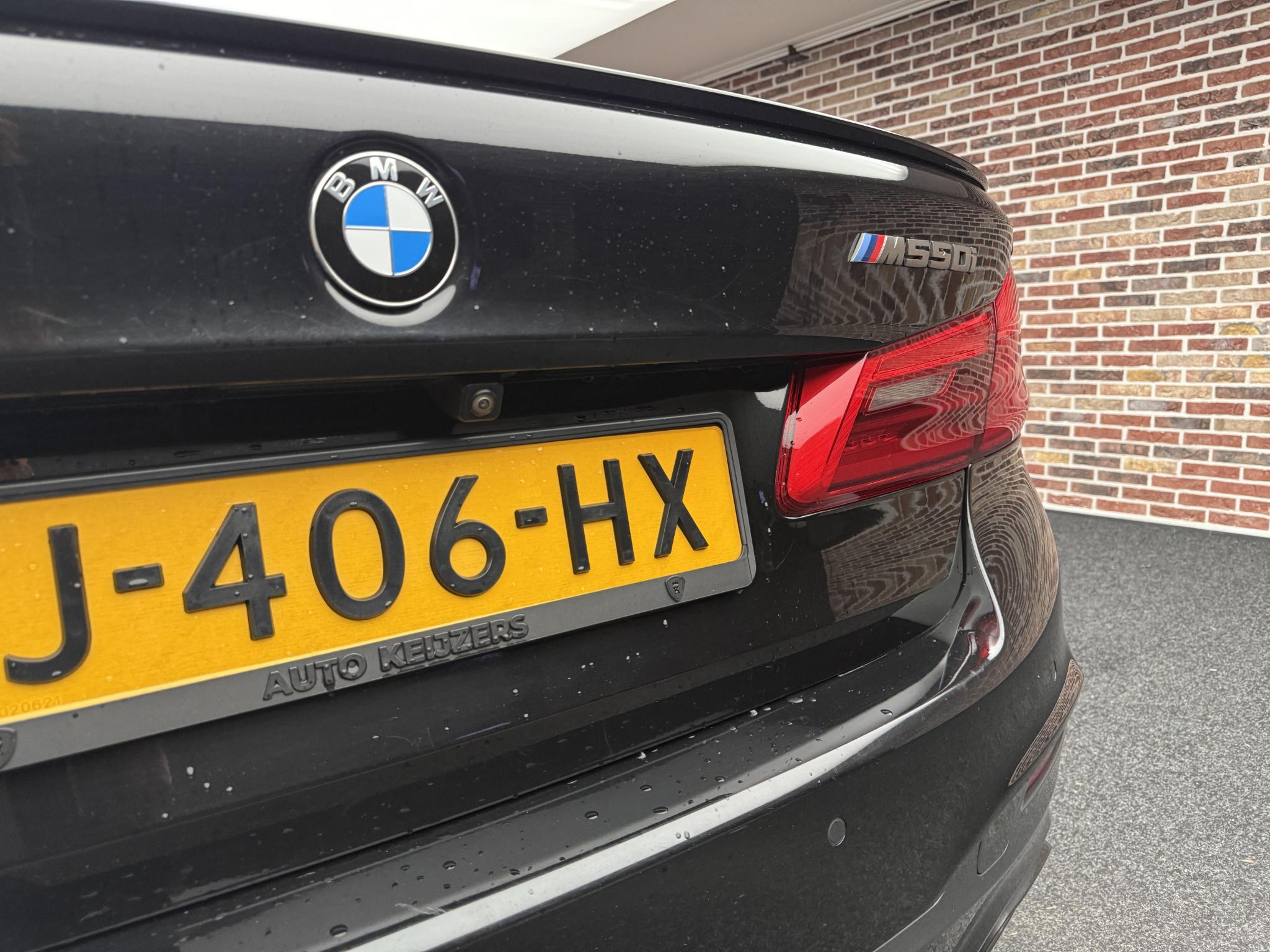 Foto van BMW M550i xDrive