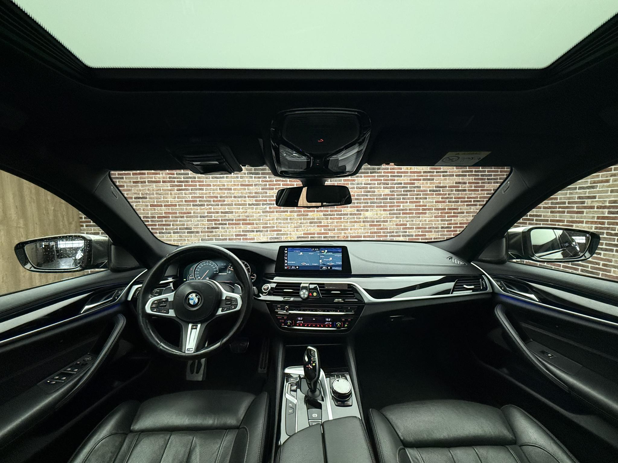 Foto van BMW M550i xDrive