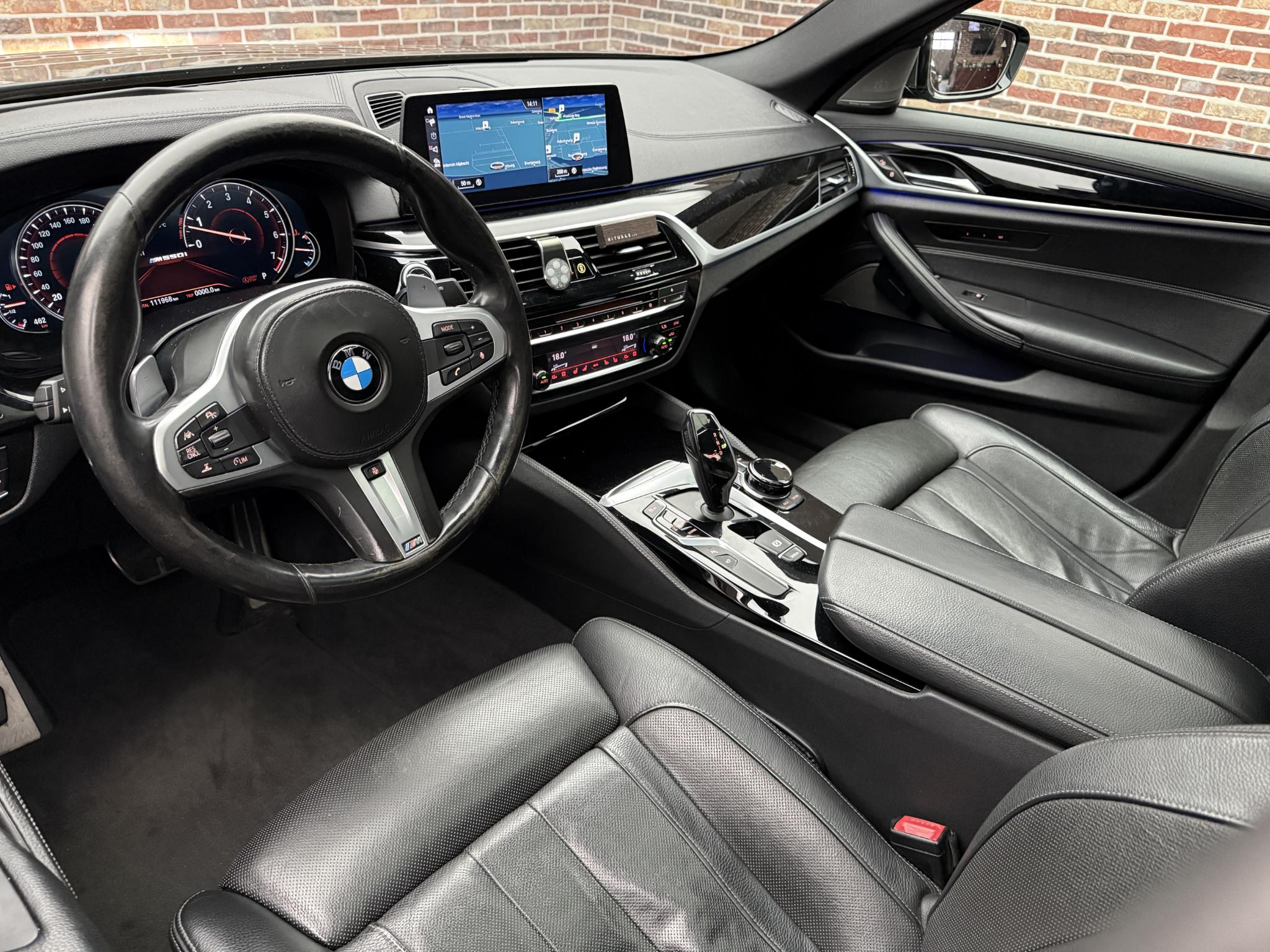 Foto van BMW M550i xDrive