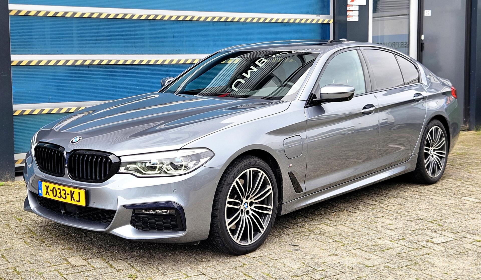 BMW 530e Iperformance 530e 360 Sunroof High Executive M Sport 2018 - voorkant