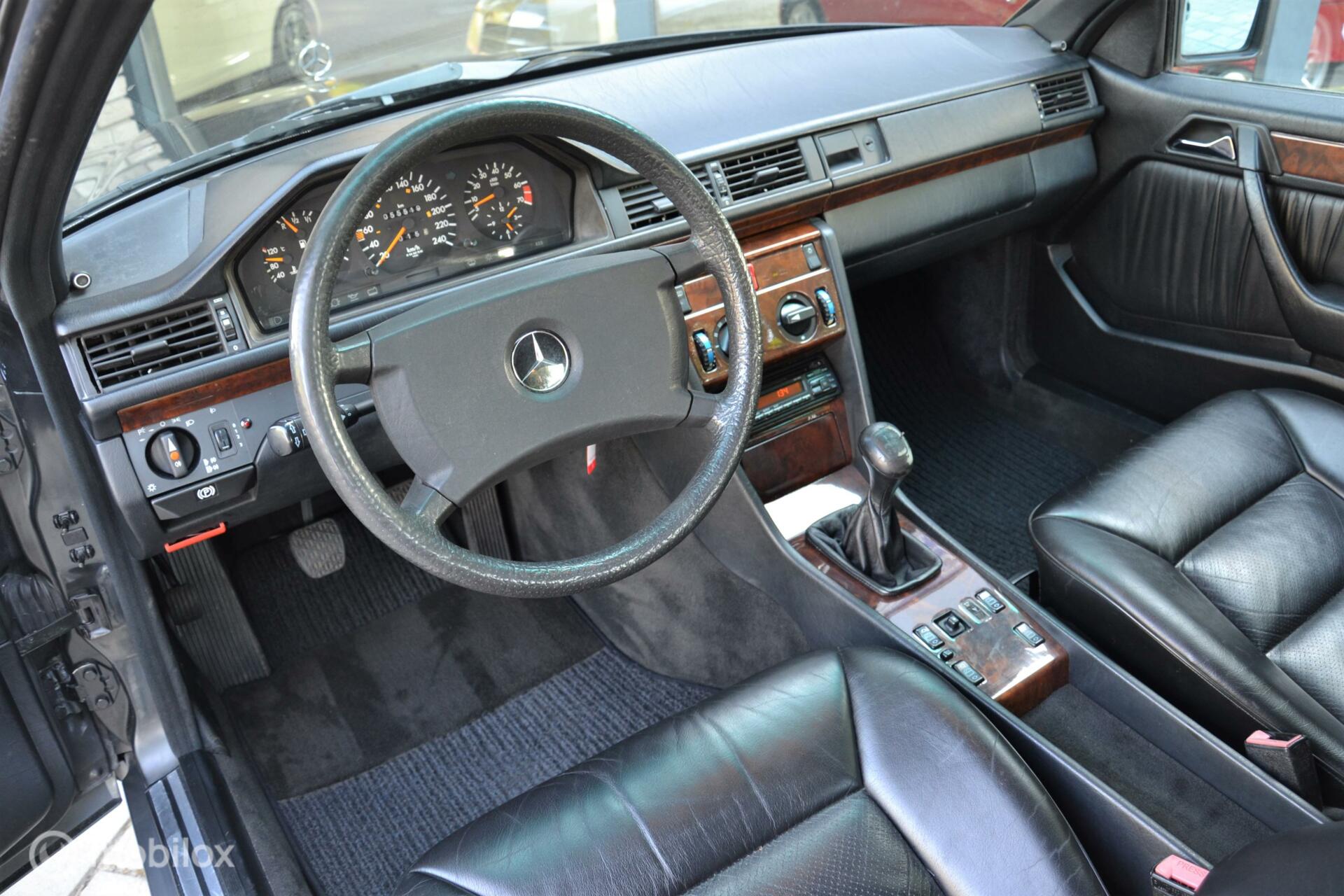 Foto van Mercedes 300 Ce