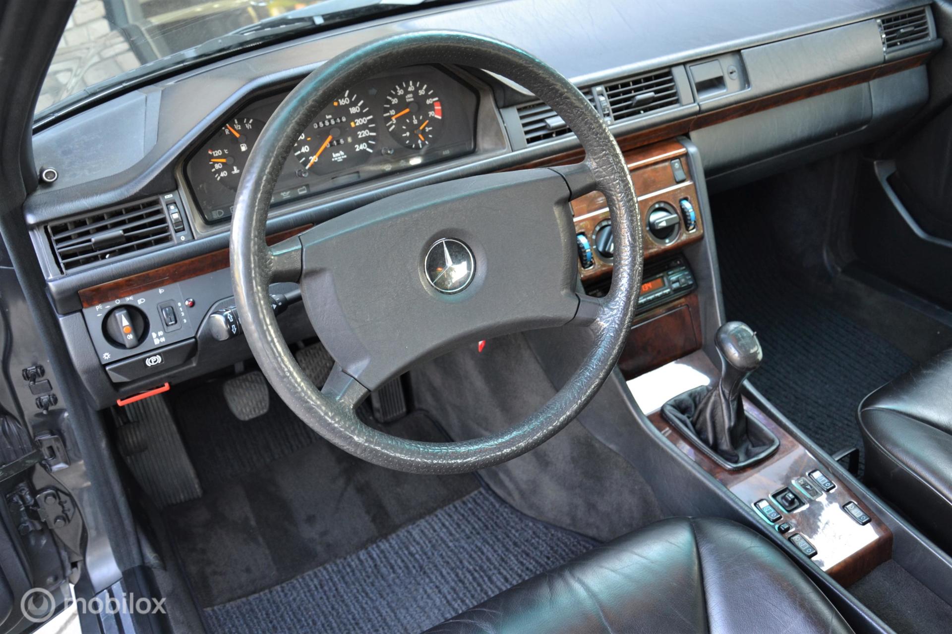 Foto van Mercedes 300 Ce