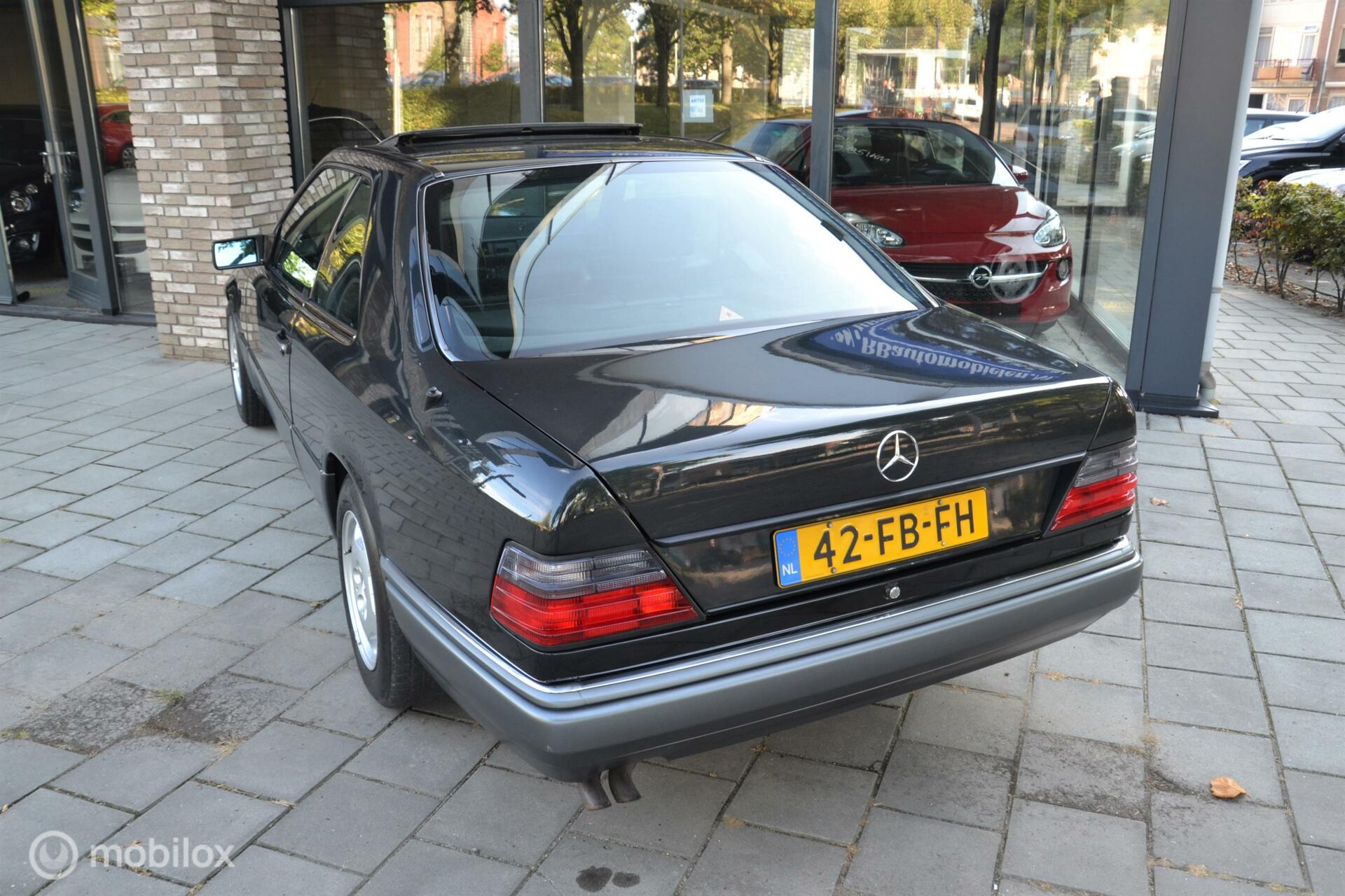 Foto van Mercedes 300 Ce