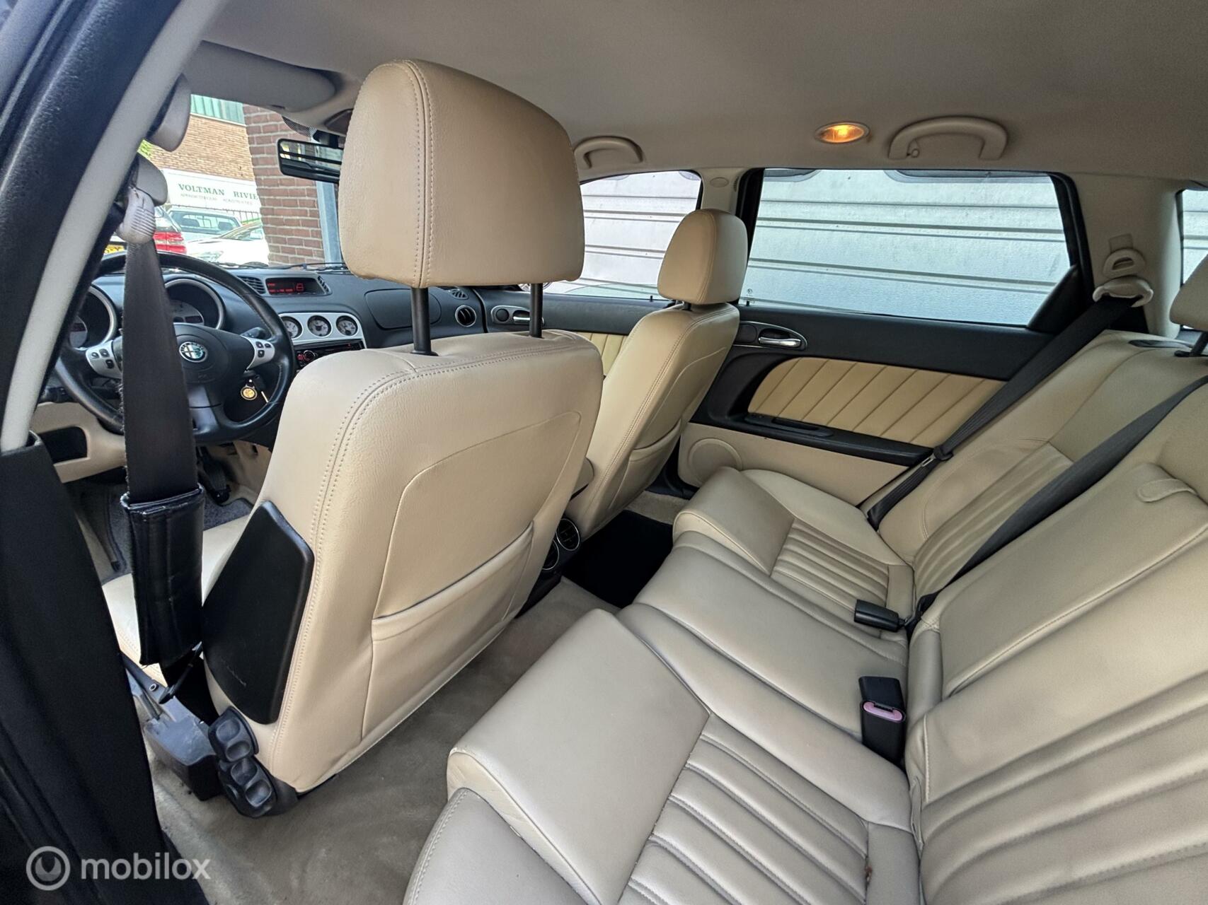 Foto van Alfa Romeo 156 Sportwagon