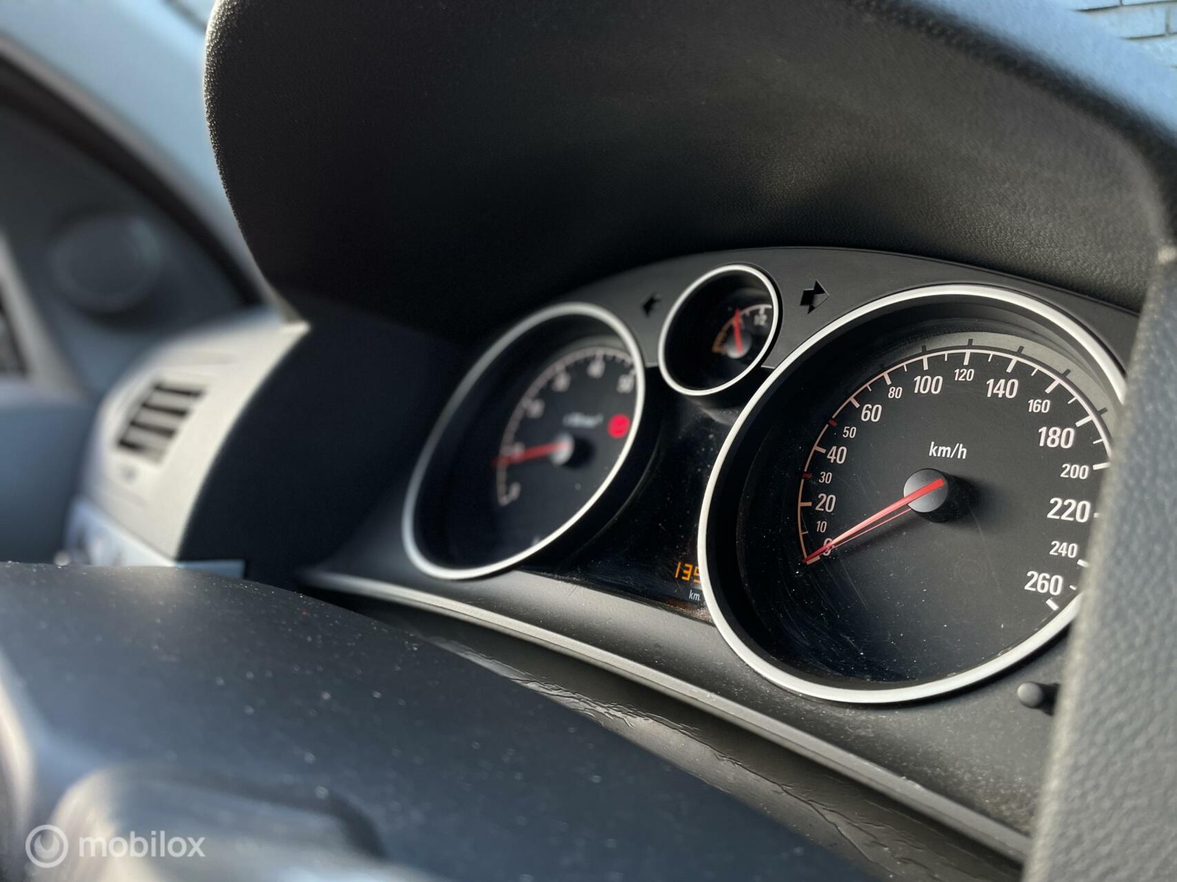 Foto van Opel Astra Wagon