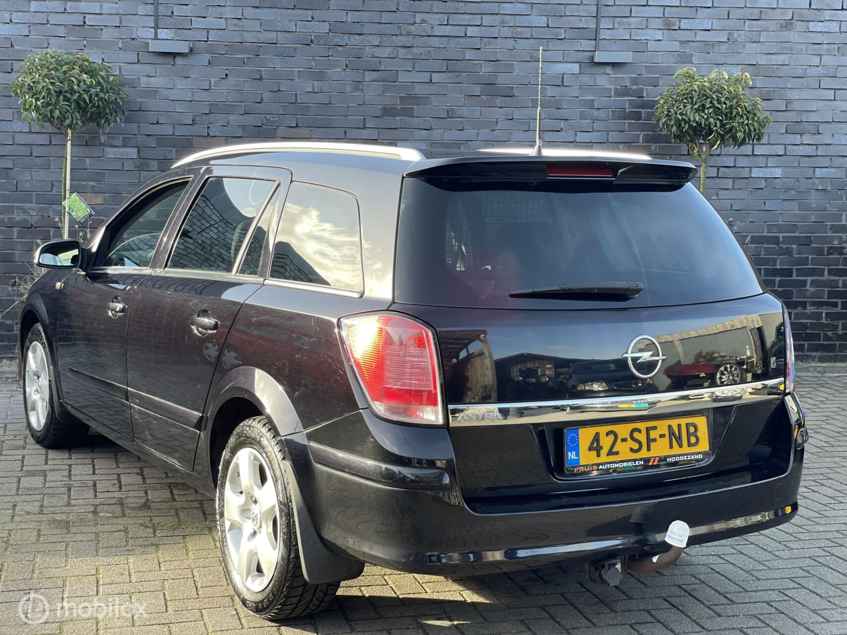 Foto van Opel Astra Wagon