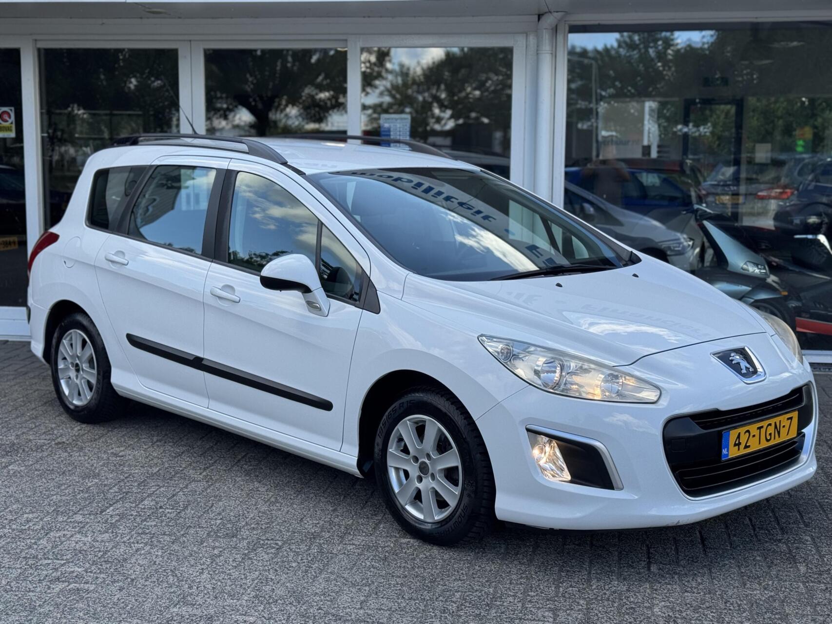 Foto van Peugeot 308 SW