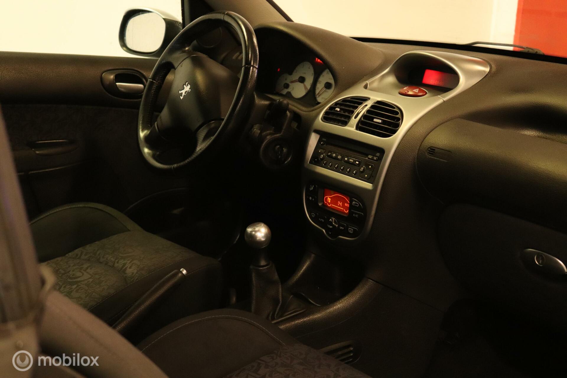 Foto van Peugeot 206 CC
