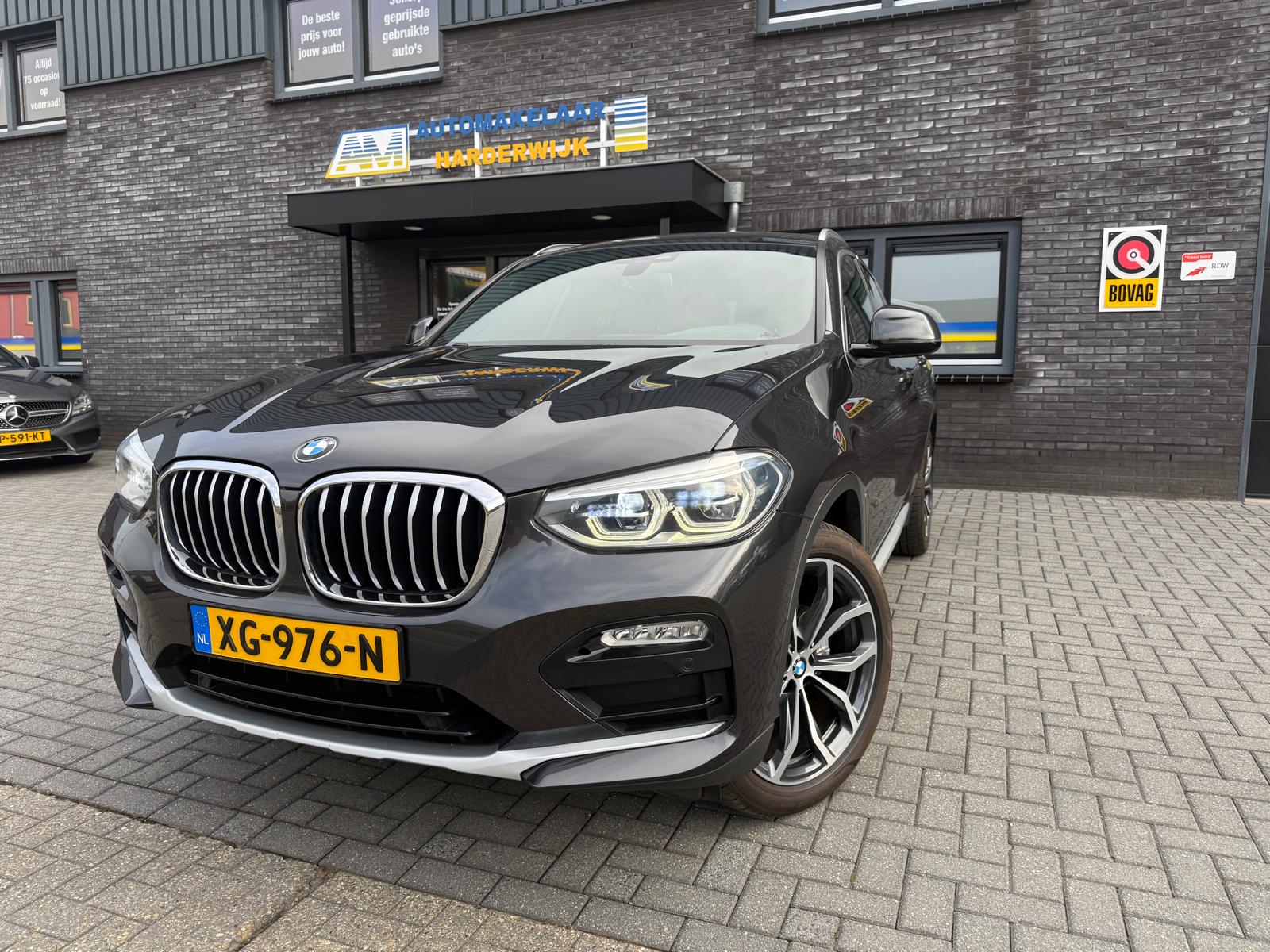 Foto van BMW X4 Xdrive20i