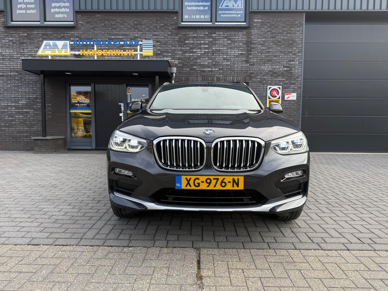 Foto van BMW X4 Xdrive20i