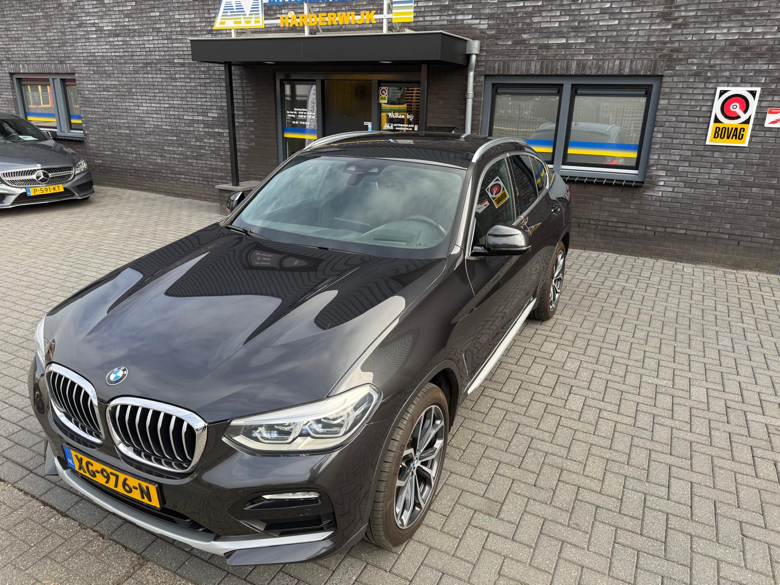 Foto van BMW X4 Xdrive20i