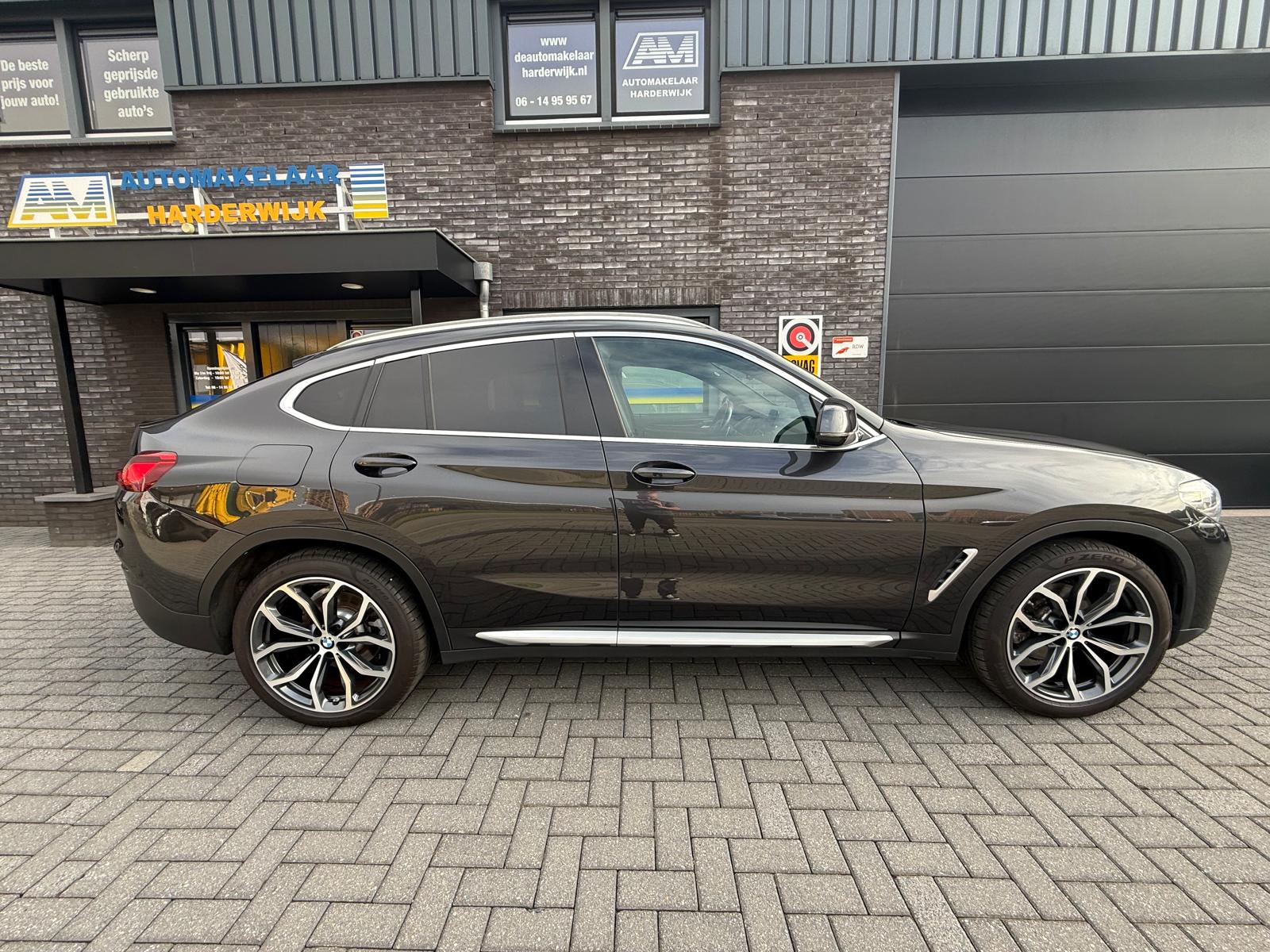 Foto van BMW X4 Xdrive20i