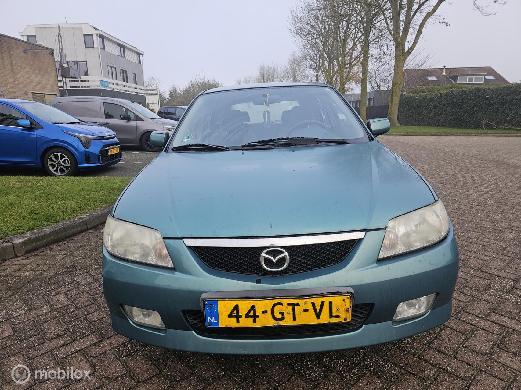 Foto van Mazda Mazda 323f