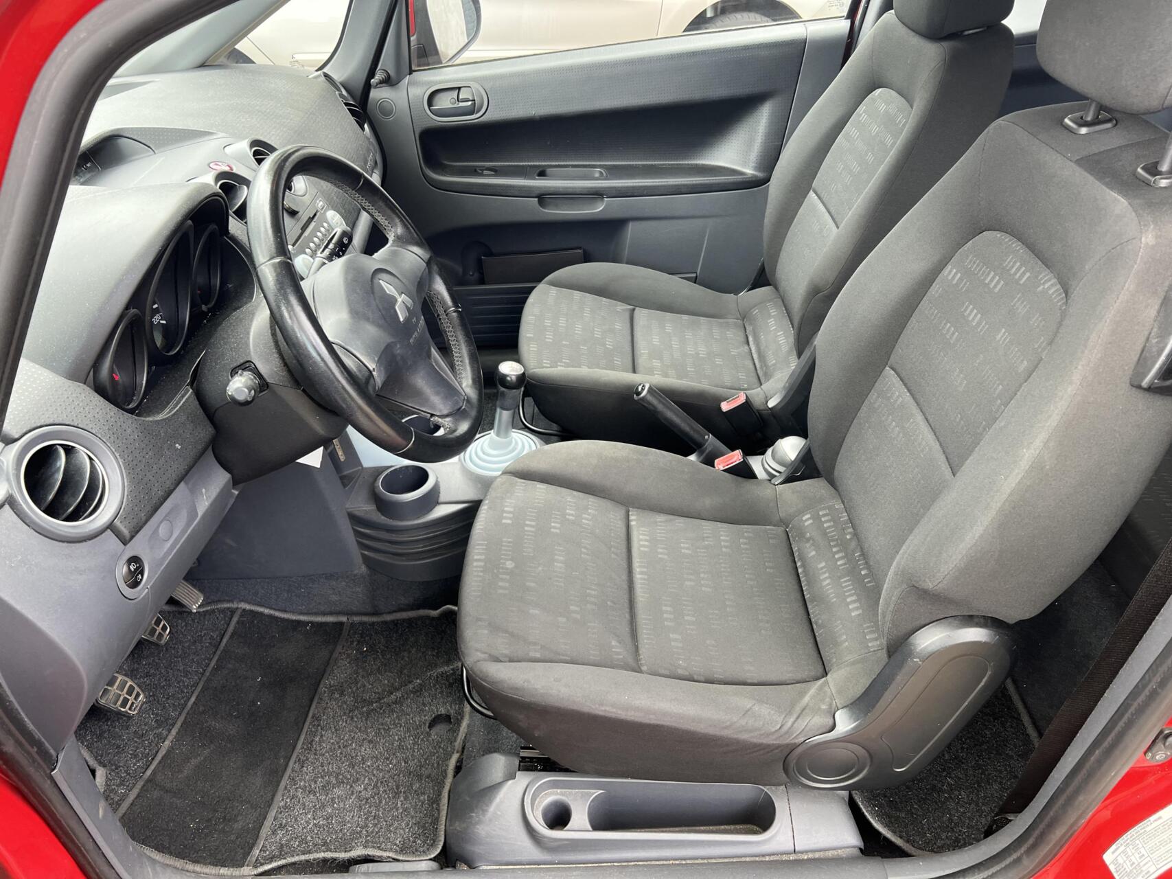 Foto van Mitsubishi Colt