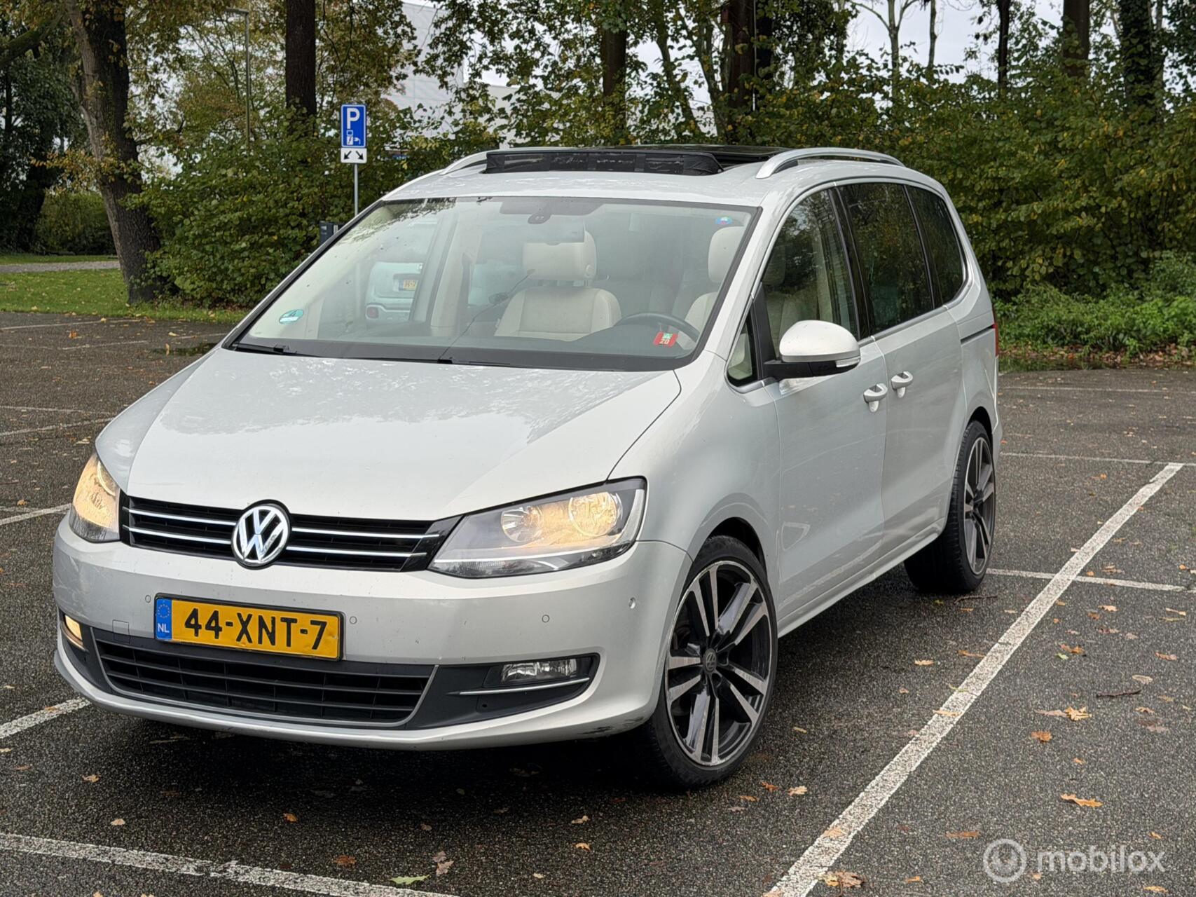 Volkswagen Sharan 2.0 * AUTOMAAT -- MECHATRONIC DEFECT * 2012 - voorkant