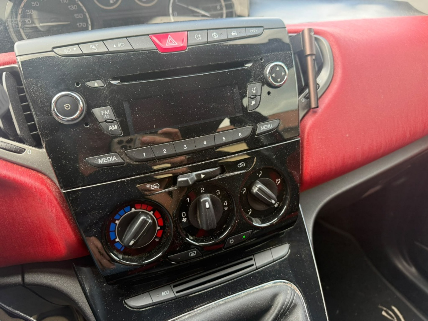 Foto van Lancia Ypsilon
