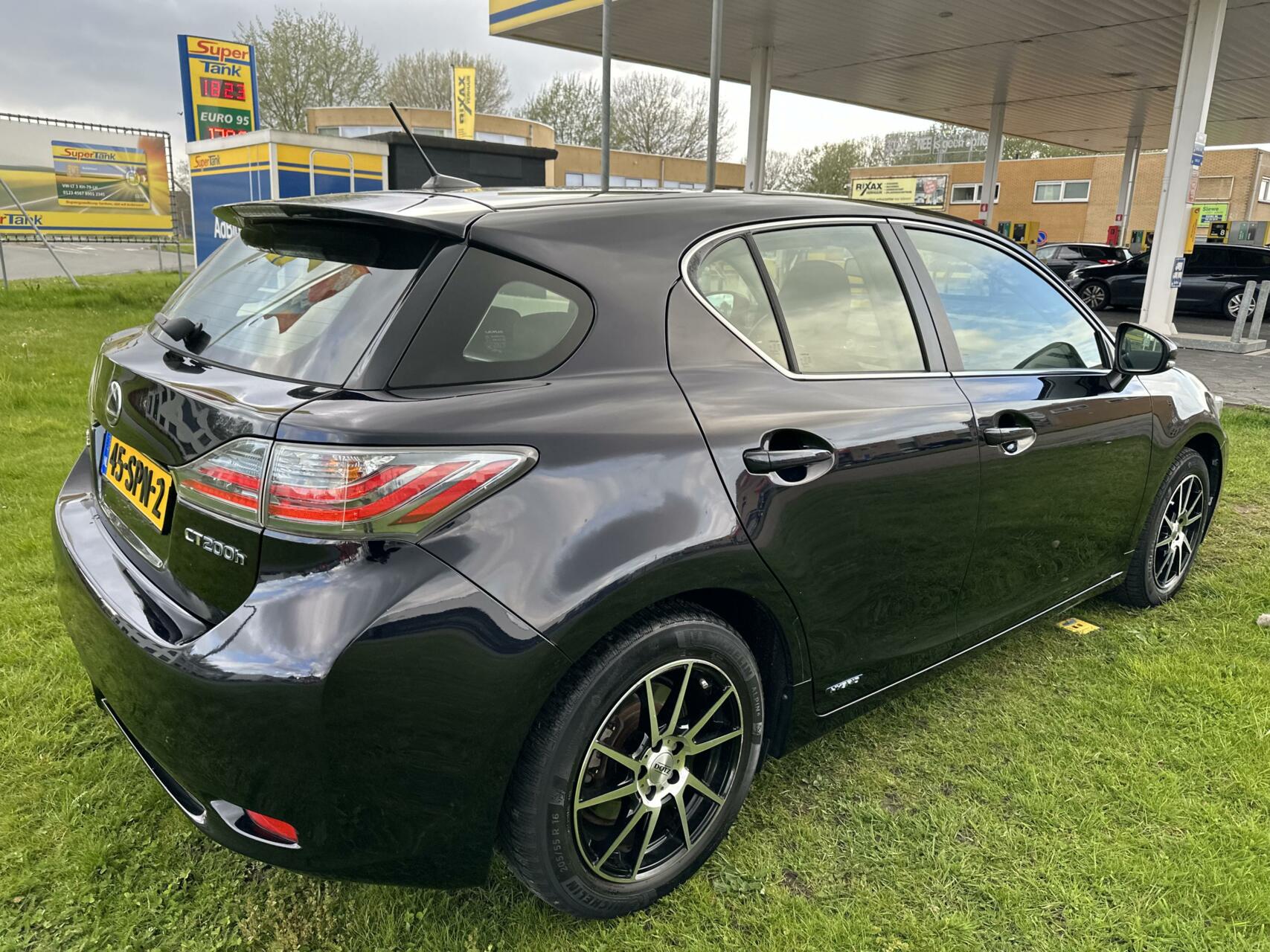 Foto van Lexus CT