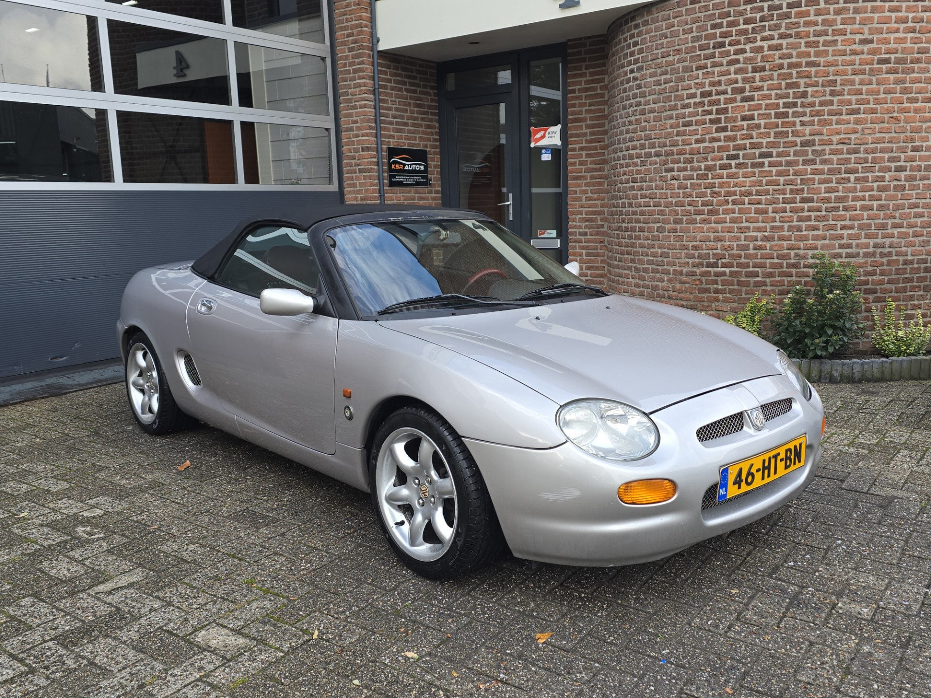 Foto van MG MGF
