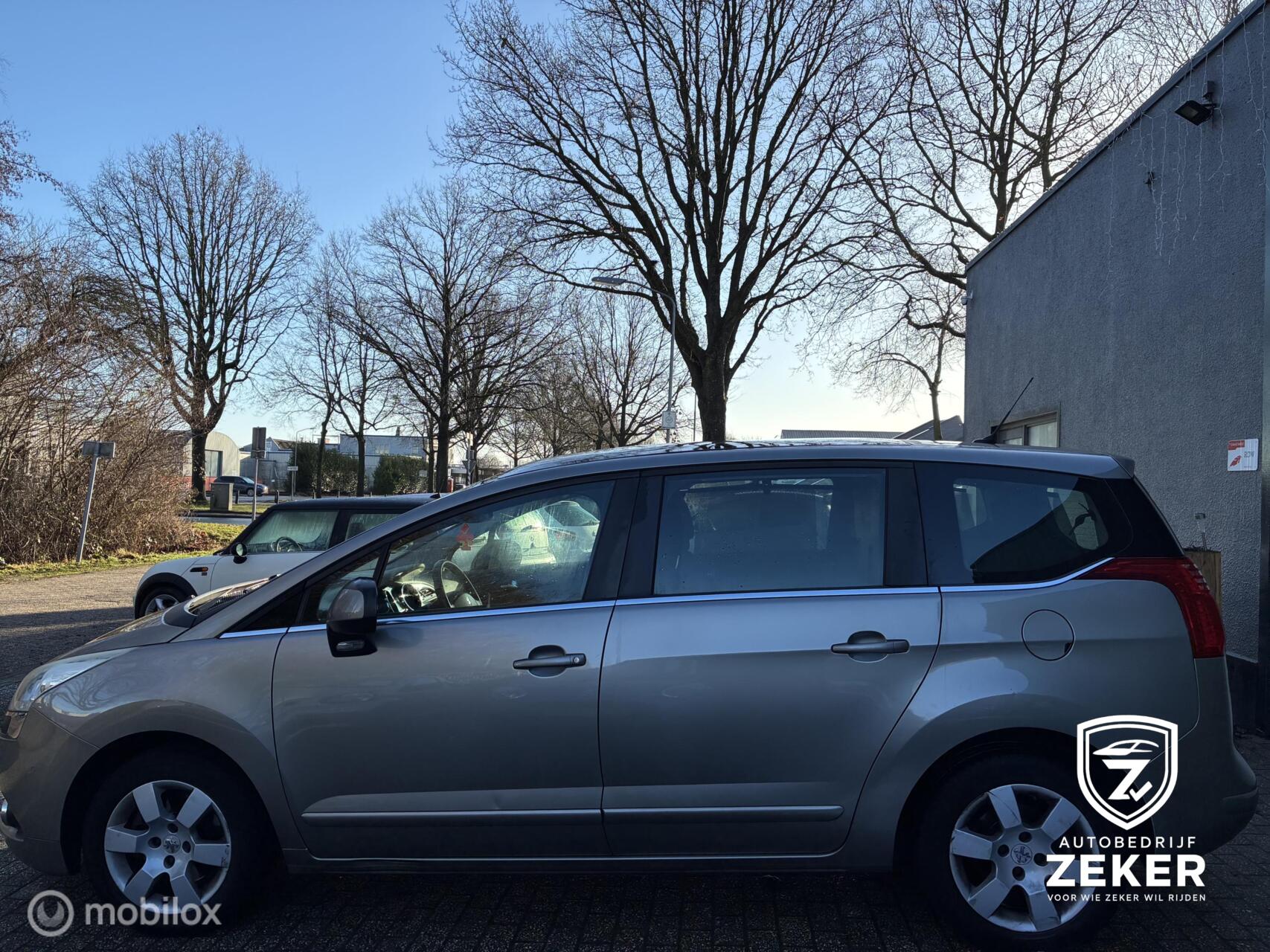 Foto van Peugeot 5008