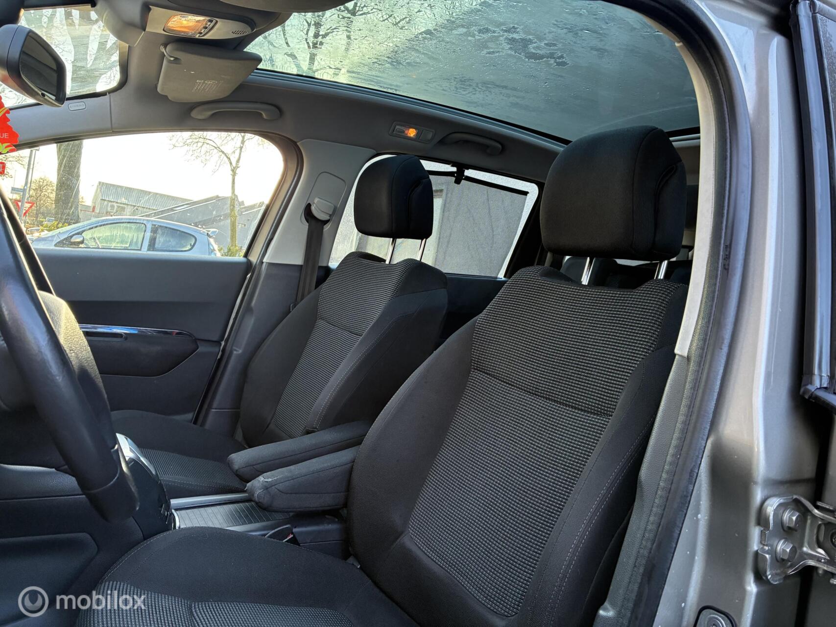Foto van Peugeot 5008