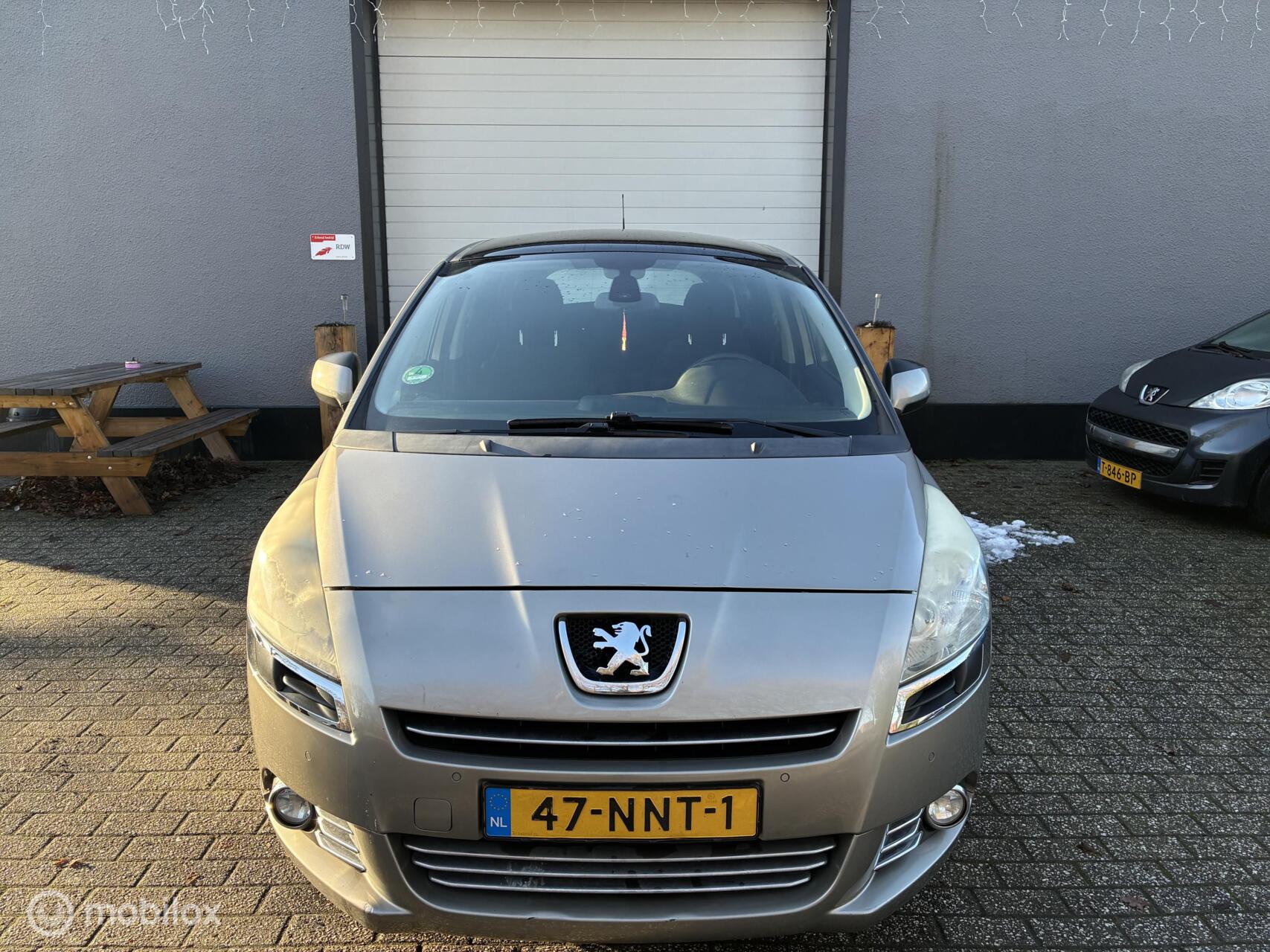 Foto van Peugeot 5008