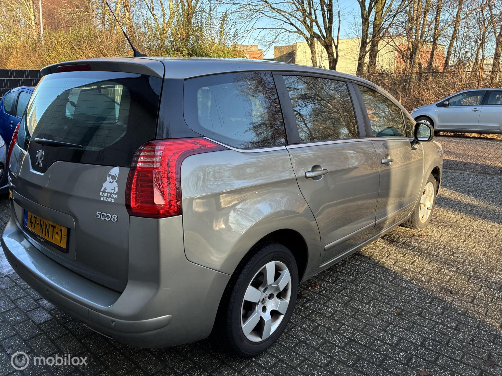 Foto van Peugeot 5008