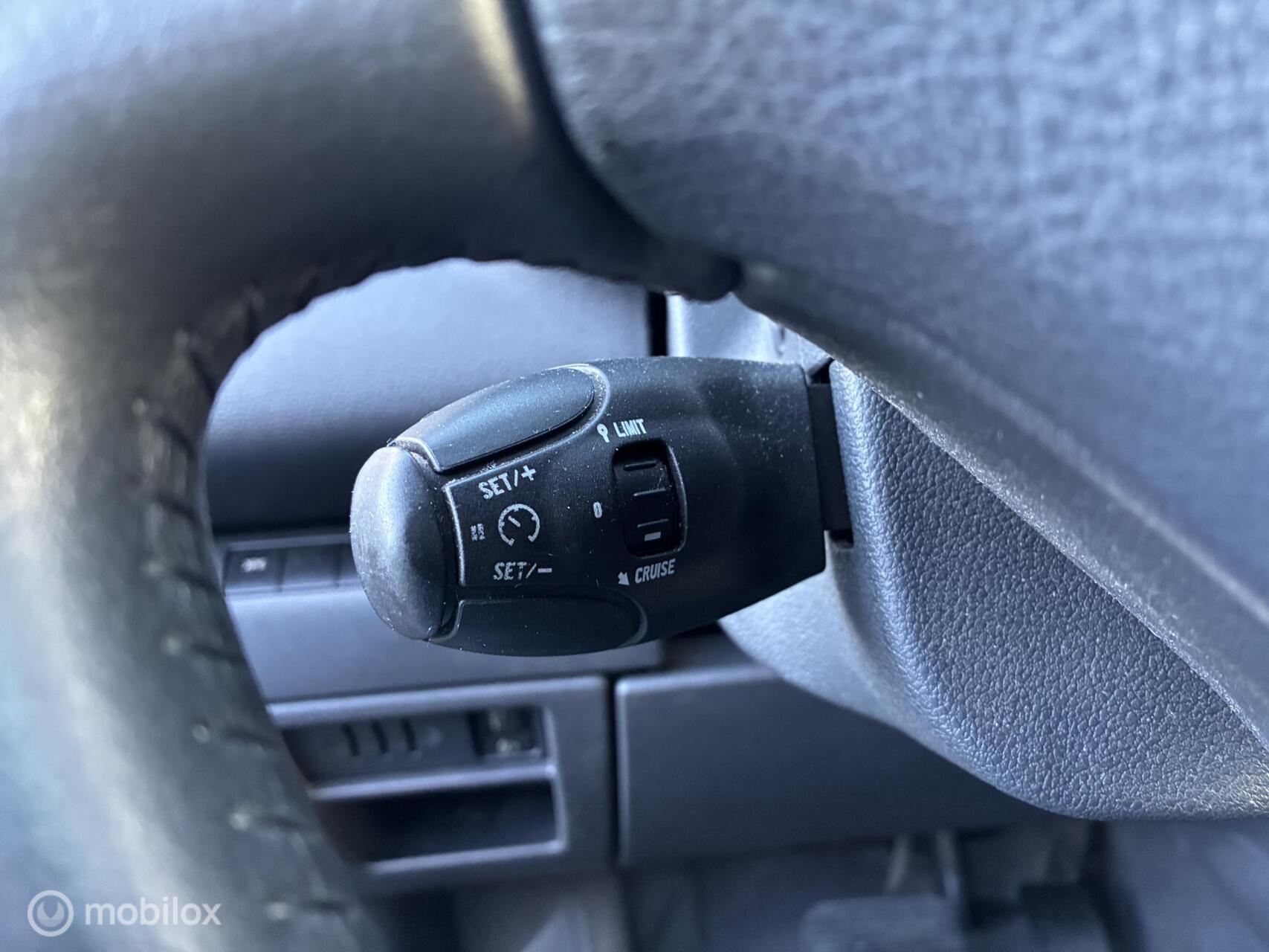Foto van Peugeot 5008
