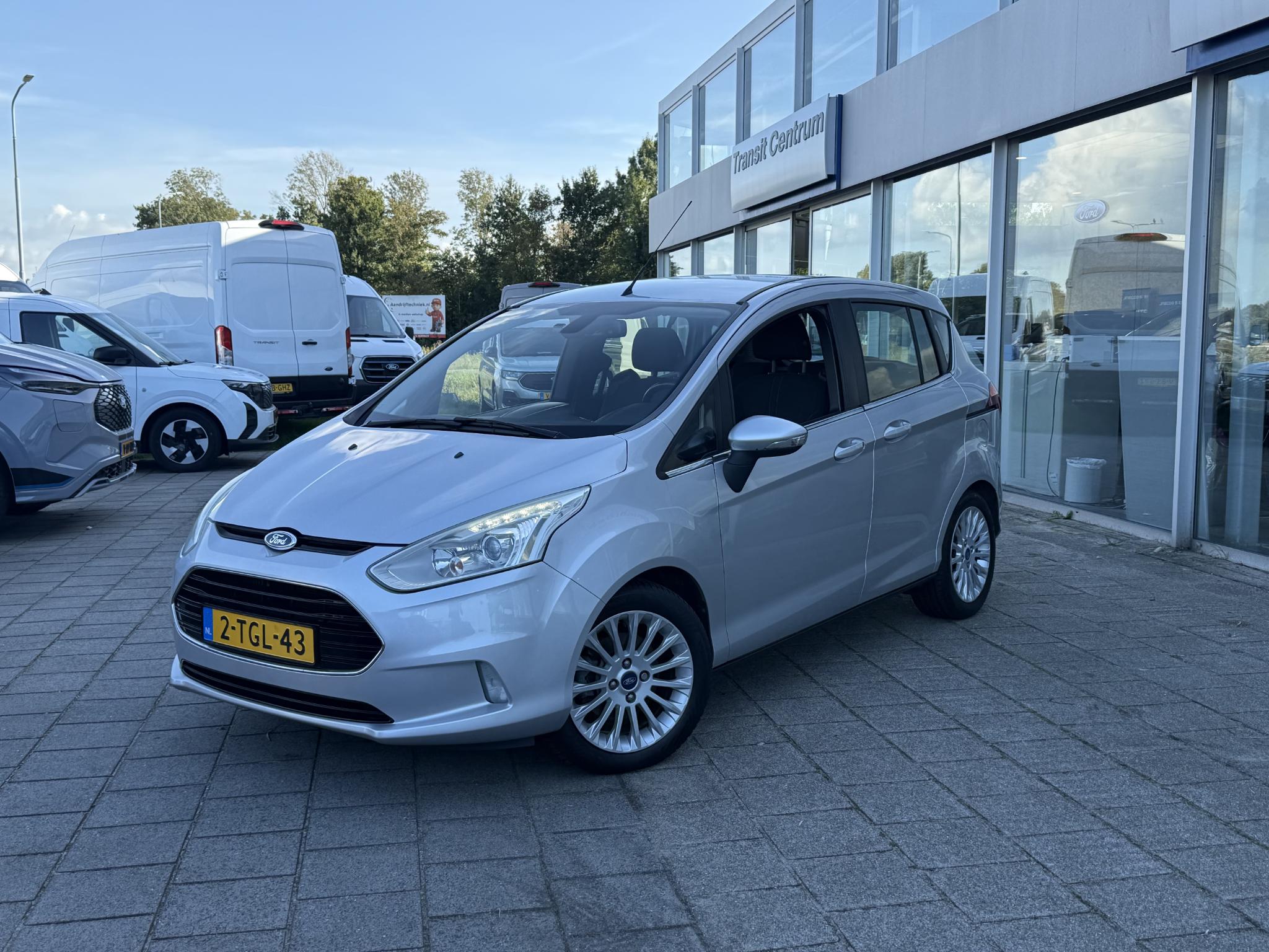 Foto van Ford B-max