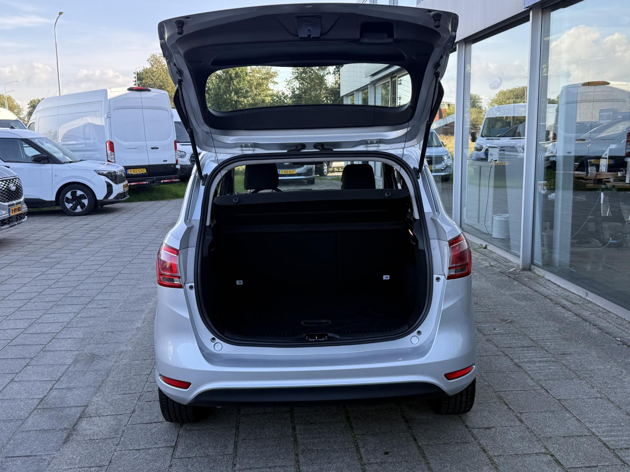 Foto van Ford B-max