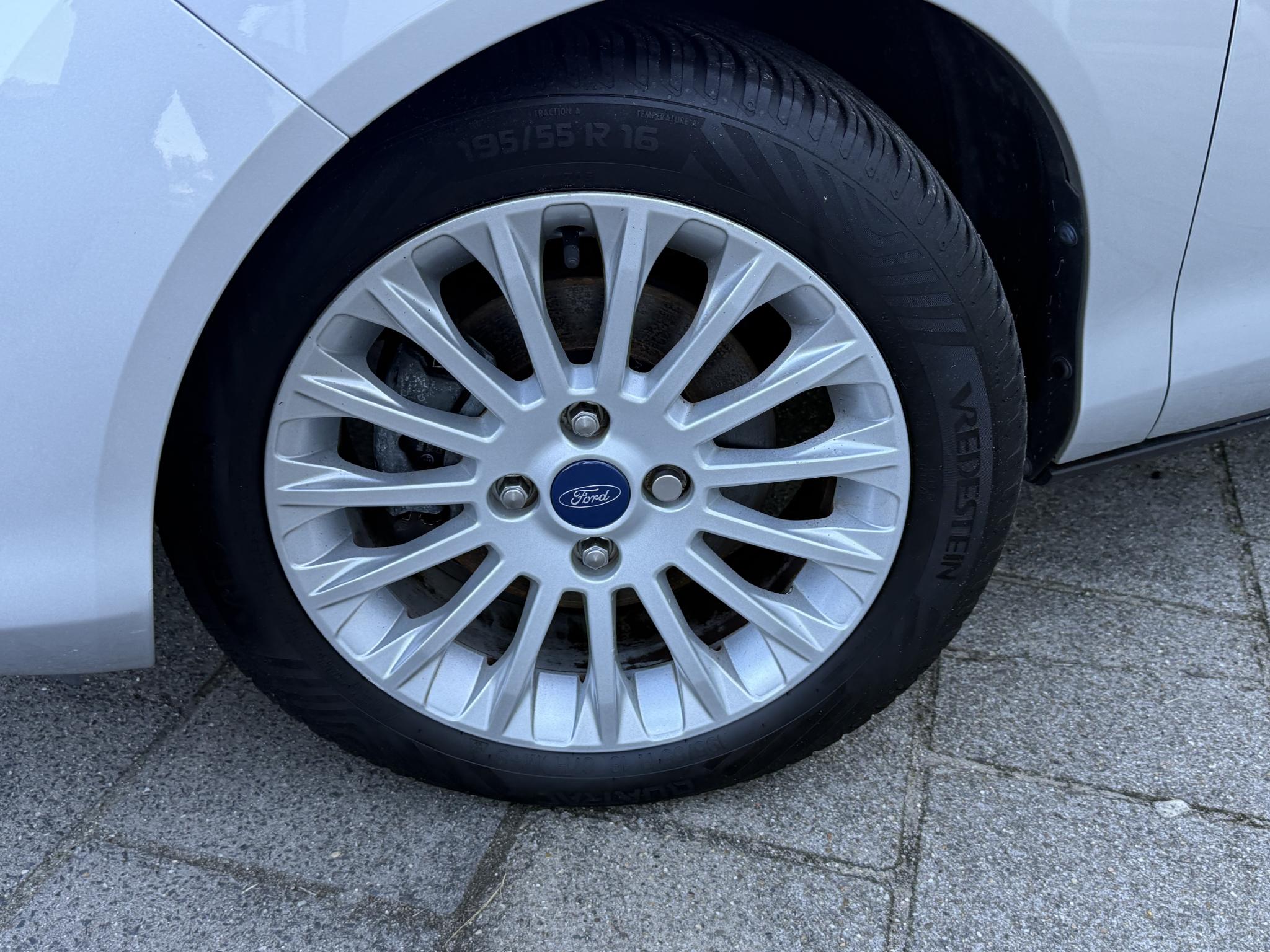 Foto van Ford B-max