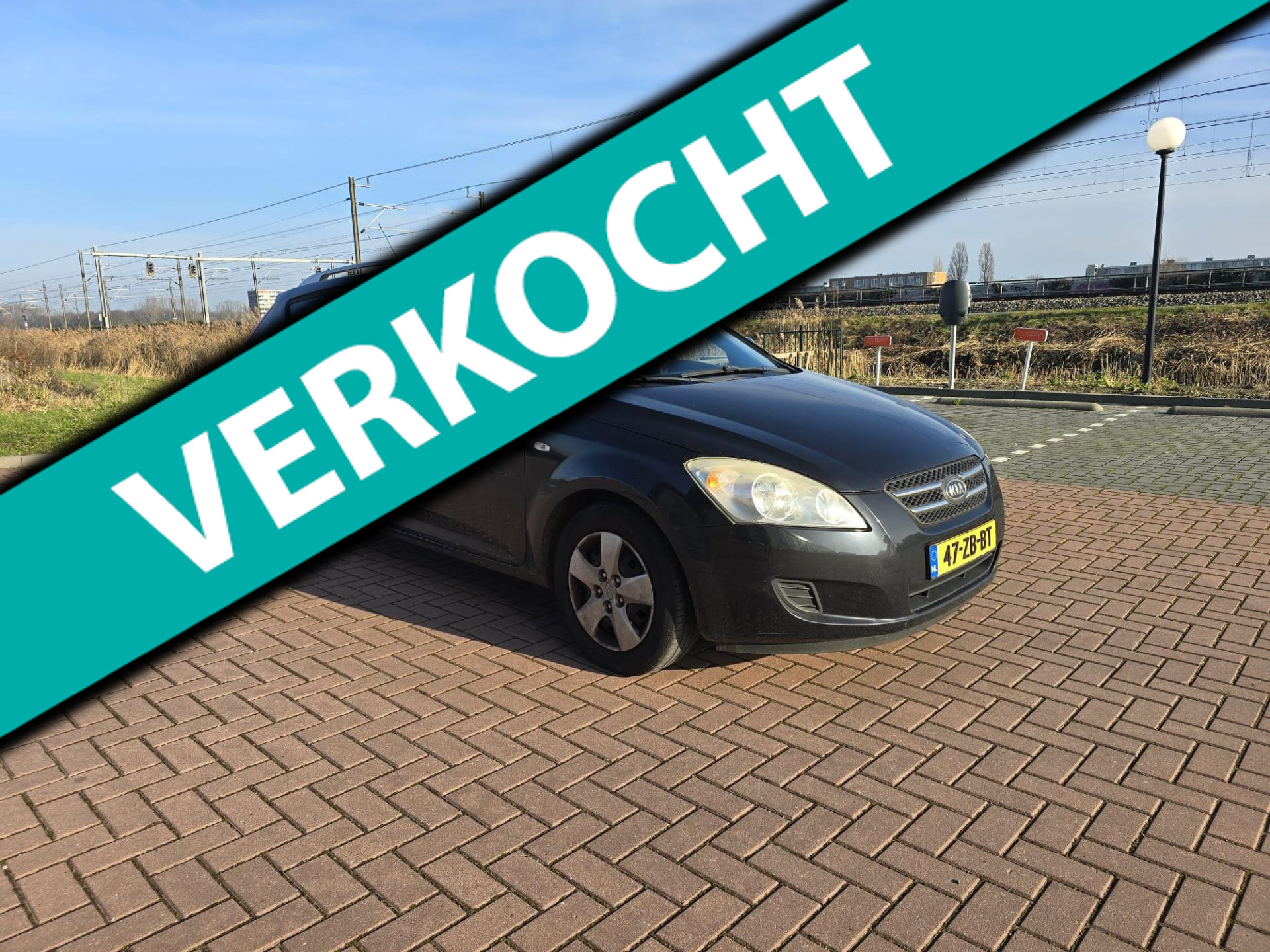 Kia Cee D 1.4 X-tra / AIRCO / ELEC. PAKKET 2008 - voorkant