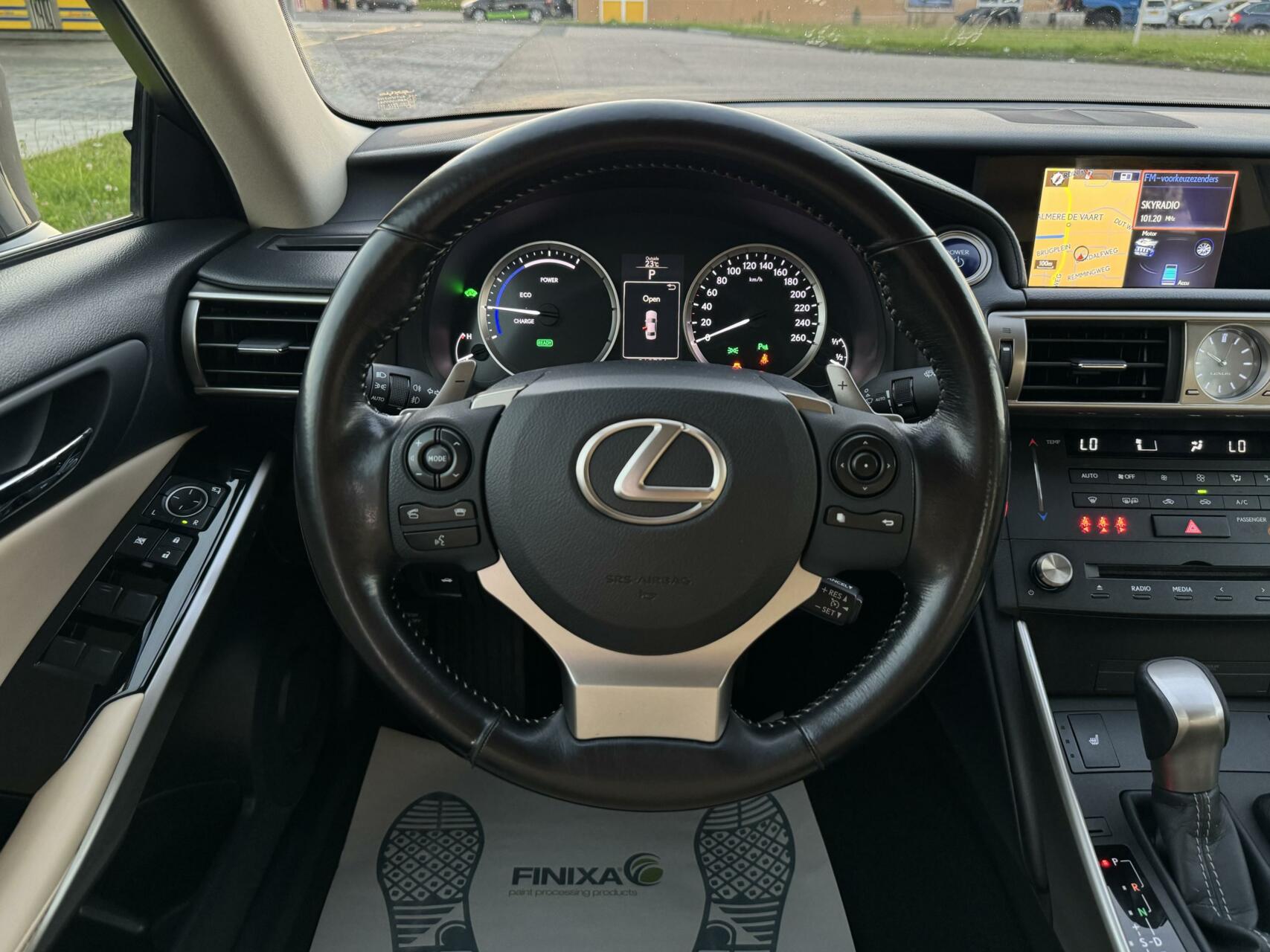 Foto van Lexus Is