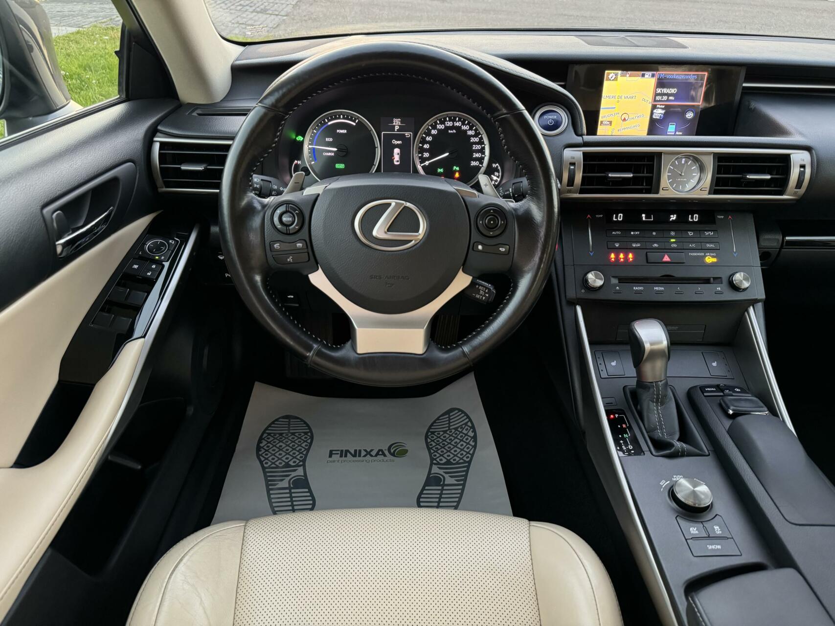 Foto van Lexus Is