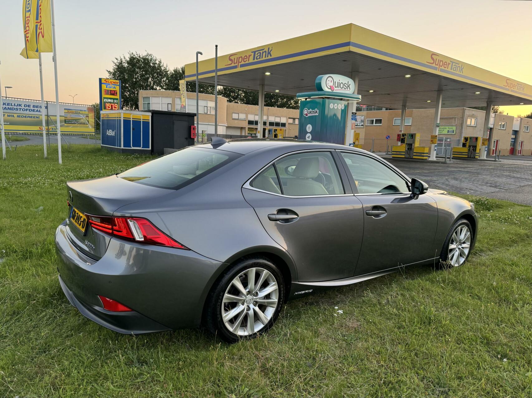 Foto van Lexus Is