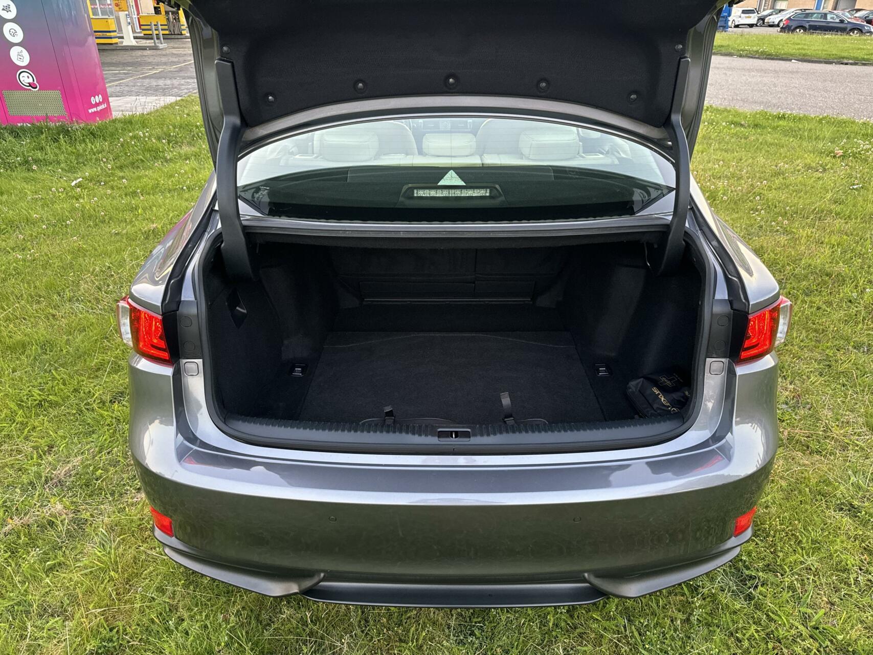 Foto van Lexus Is