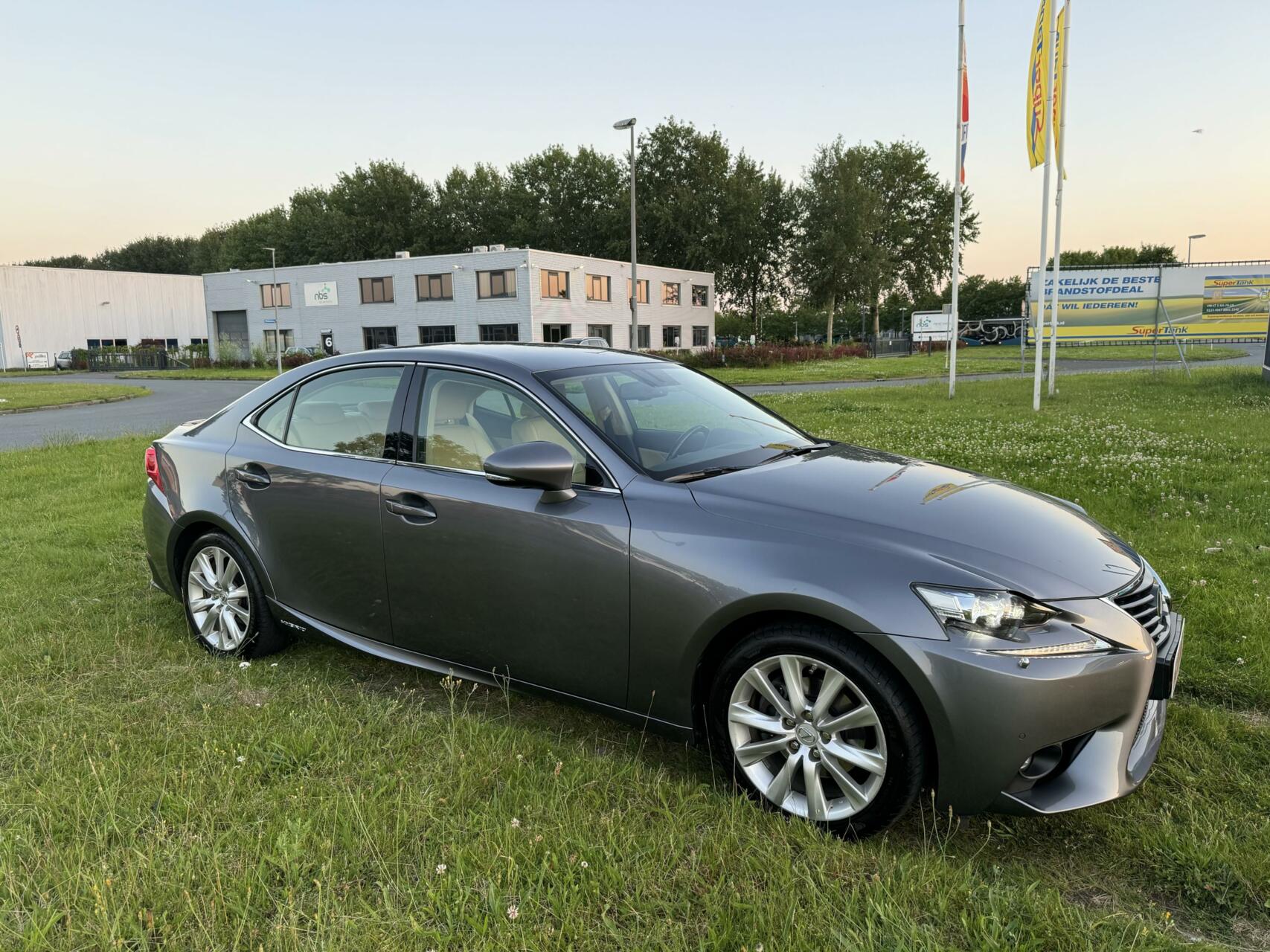 Foto van Lexus Is