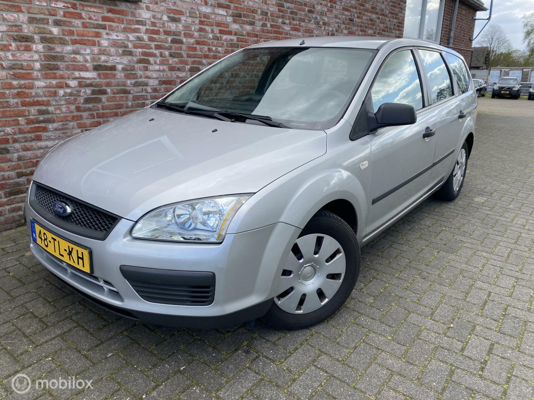 Ford Focus Wagon 1.4-16V Trend 2006 - voorkant