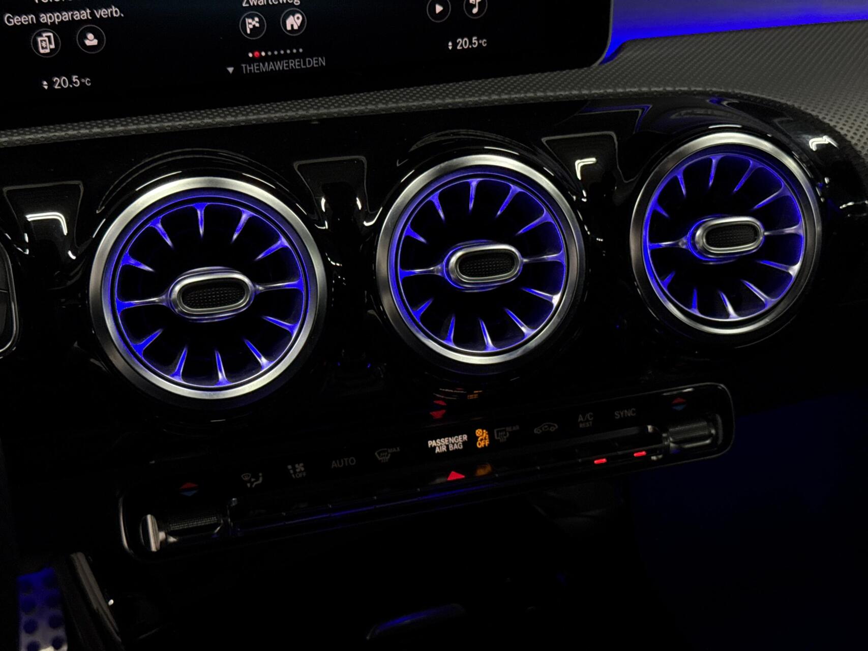Foto van Mercedes-Benz A 200