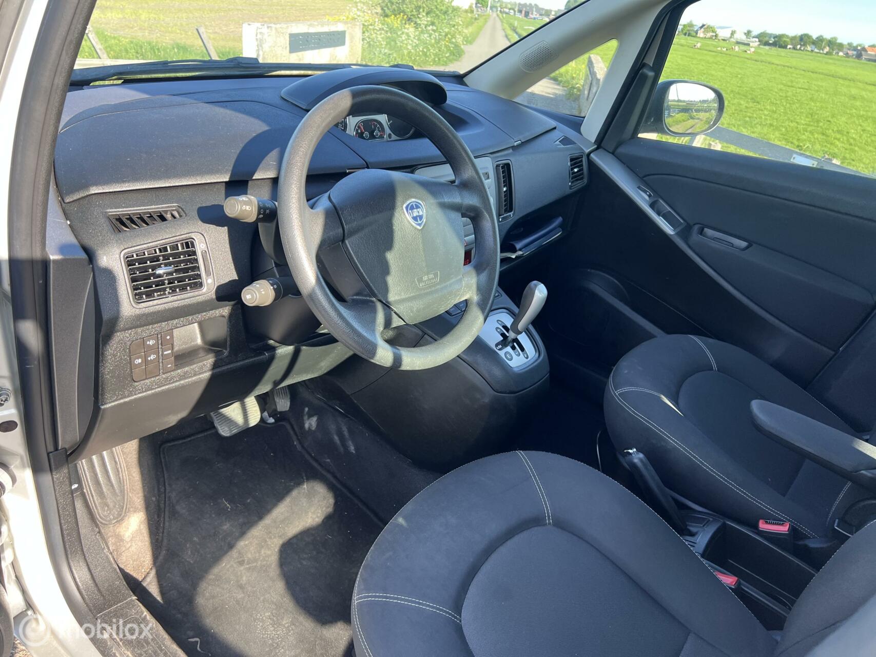 Foto van Lancia Musa