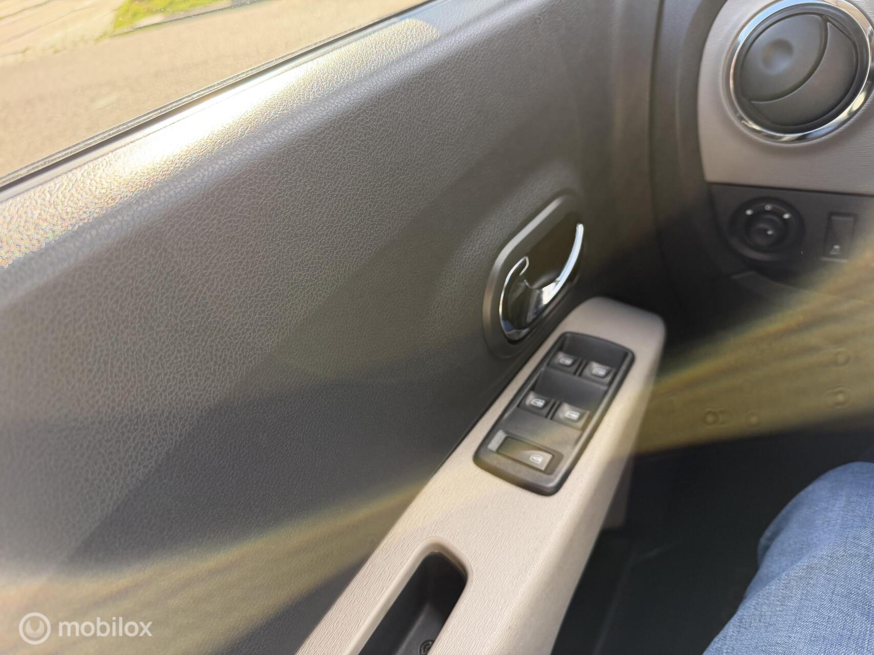 Foto van Dacia Lodgy