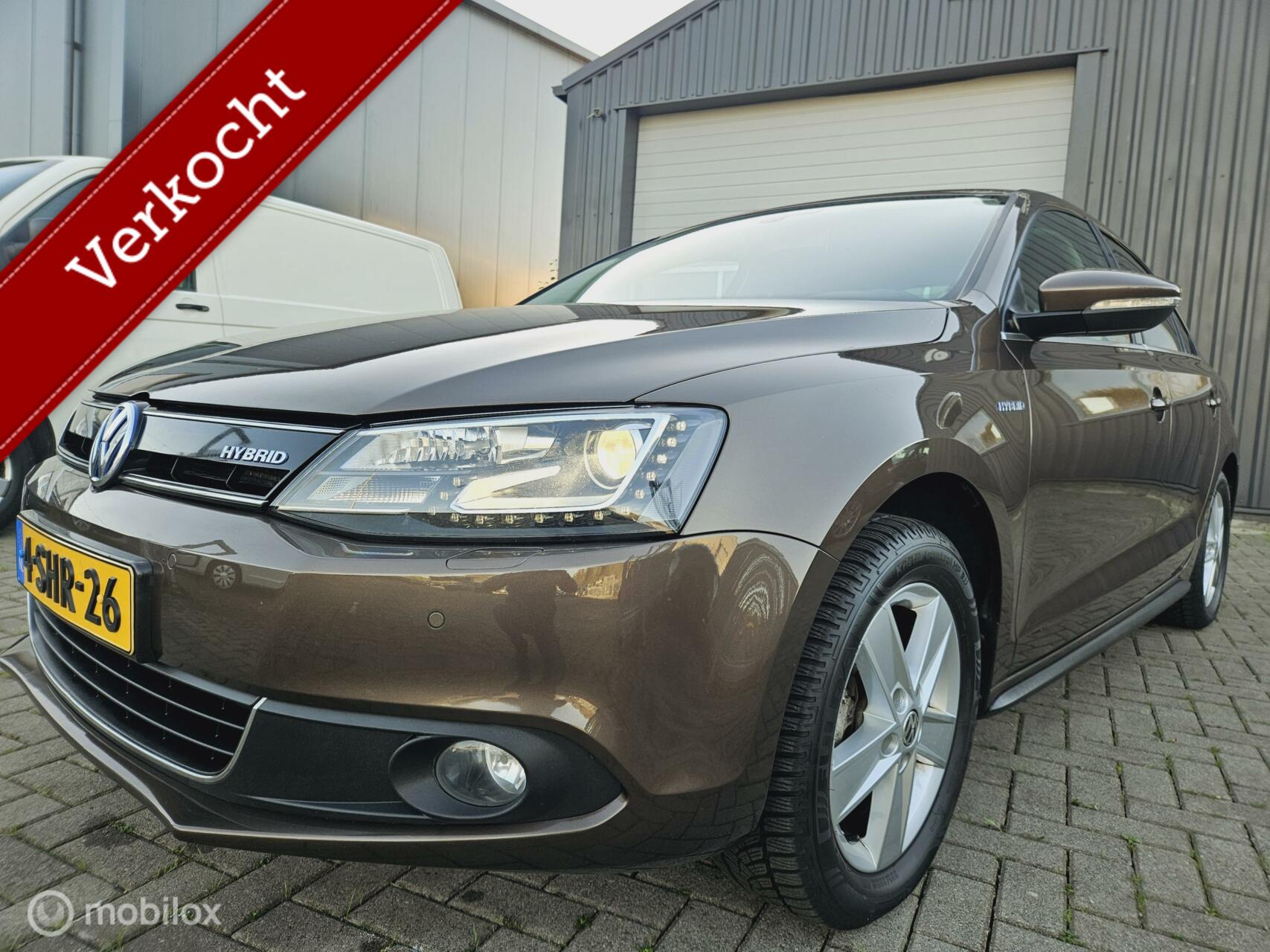 Volkswagen Jetta 1.4 TSI Hybrid Highline LED XENON APK 11/2025 2013 - voorkant