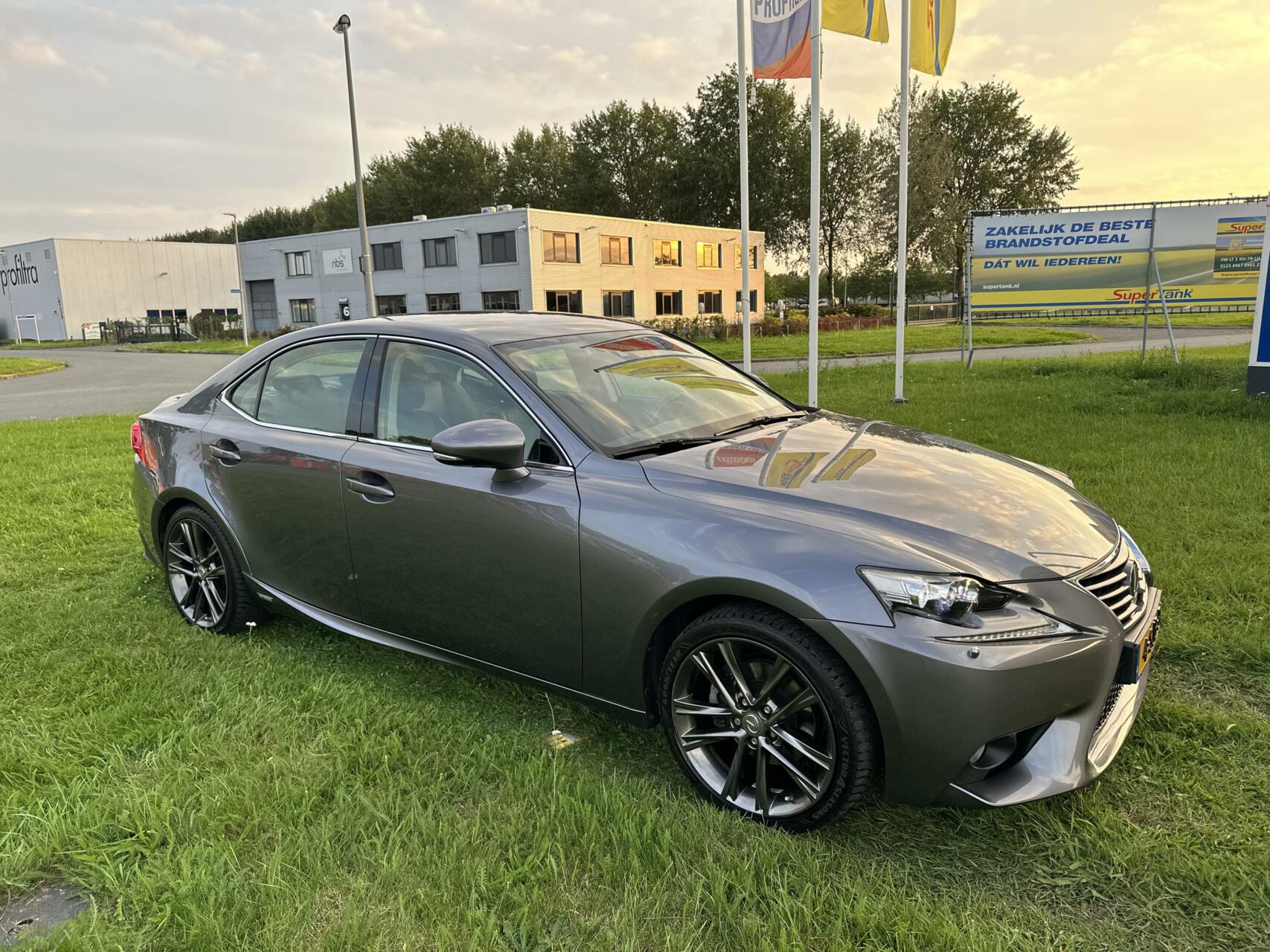 Foto van Lexus Is