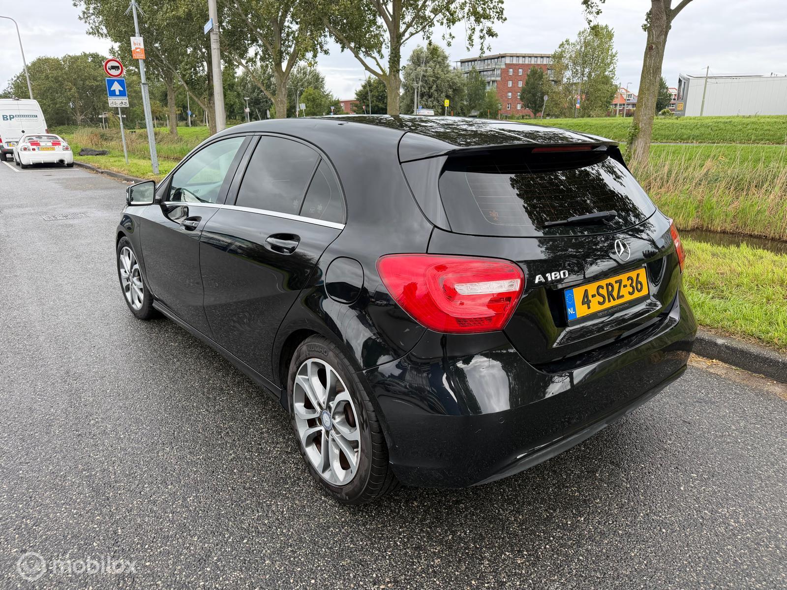 Foto van Mercedes-Benz A 180