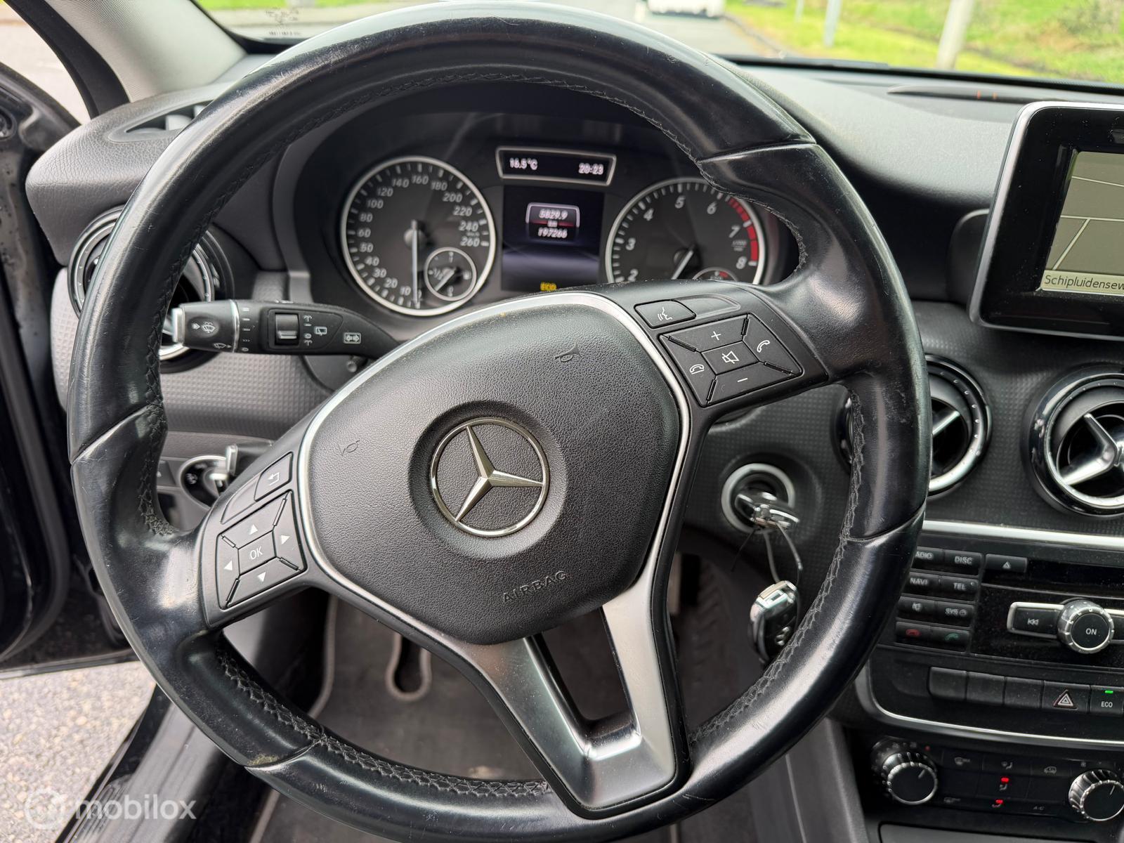 Foto van Mercedes-Benz A 180