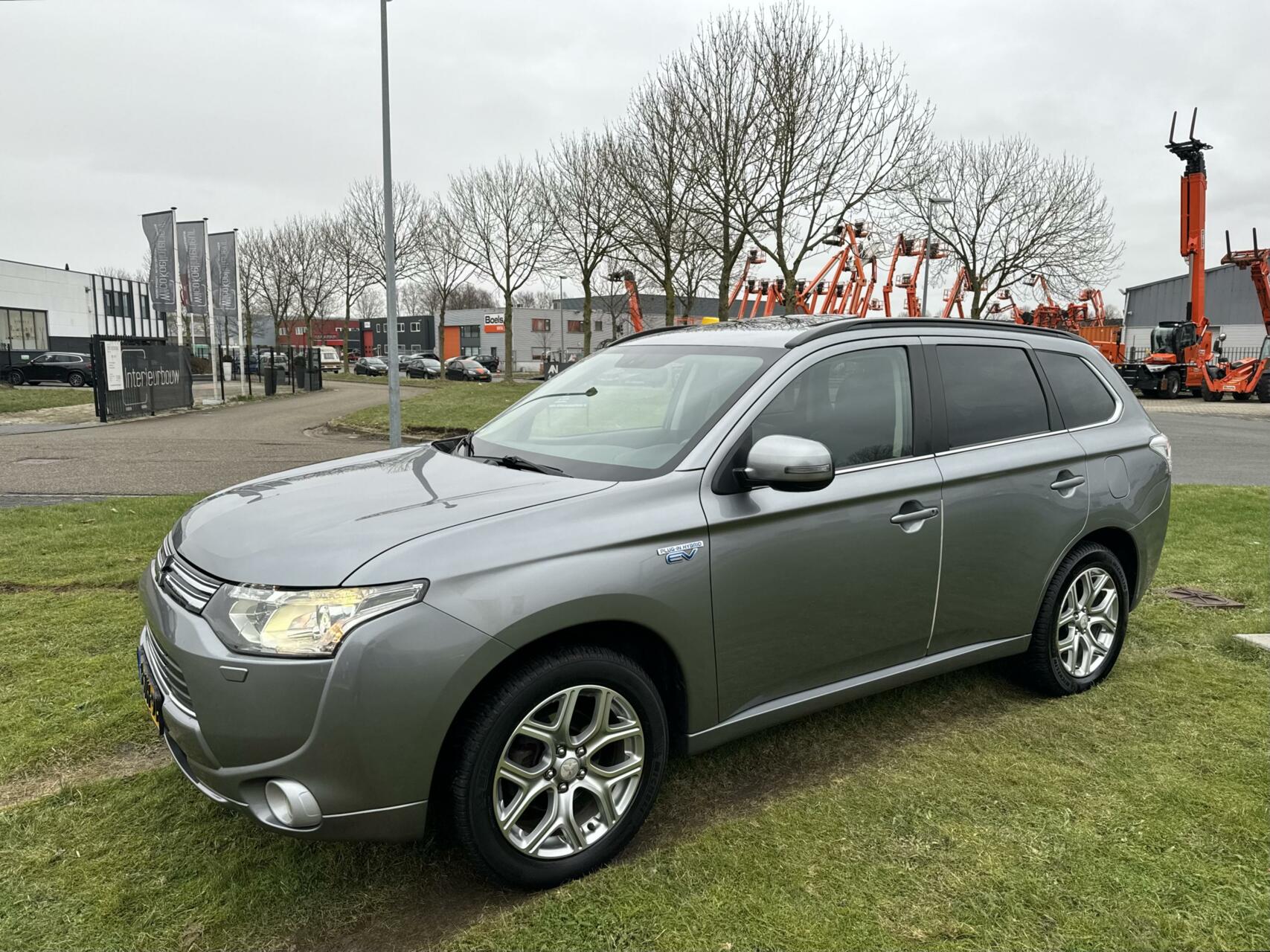Mitsubishi Outlander 2.0 PHEV Instyle - VERKOCHT! 2013 - voorkant
