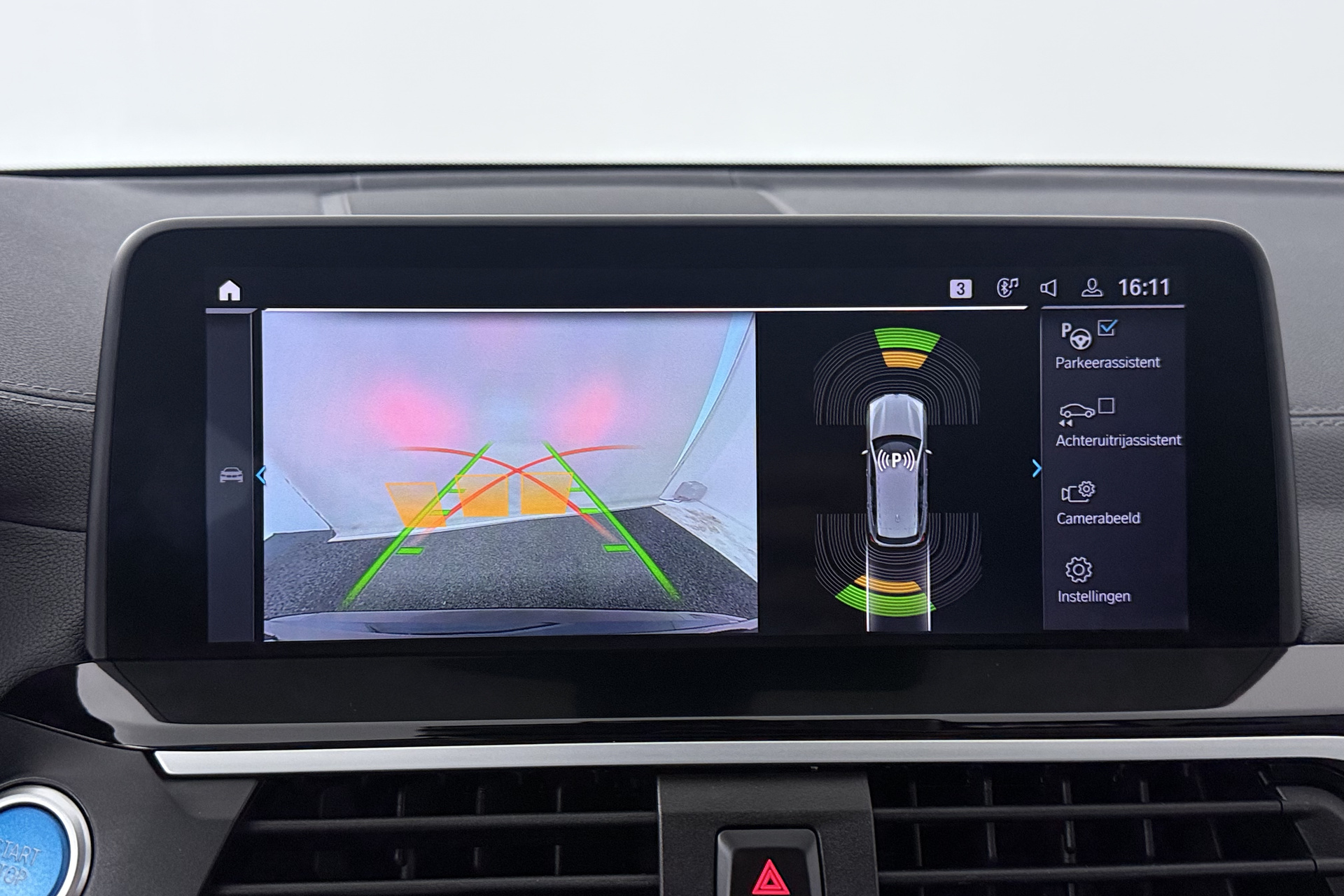 Foto van BMW Ix3