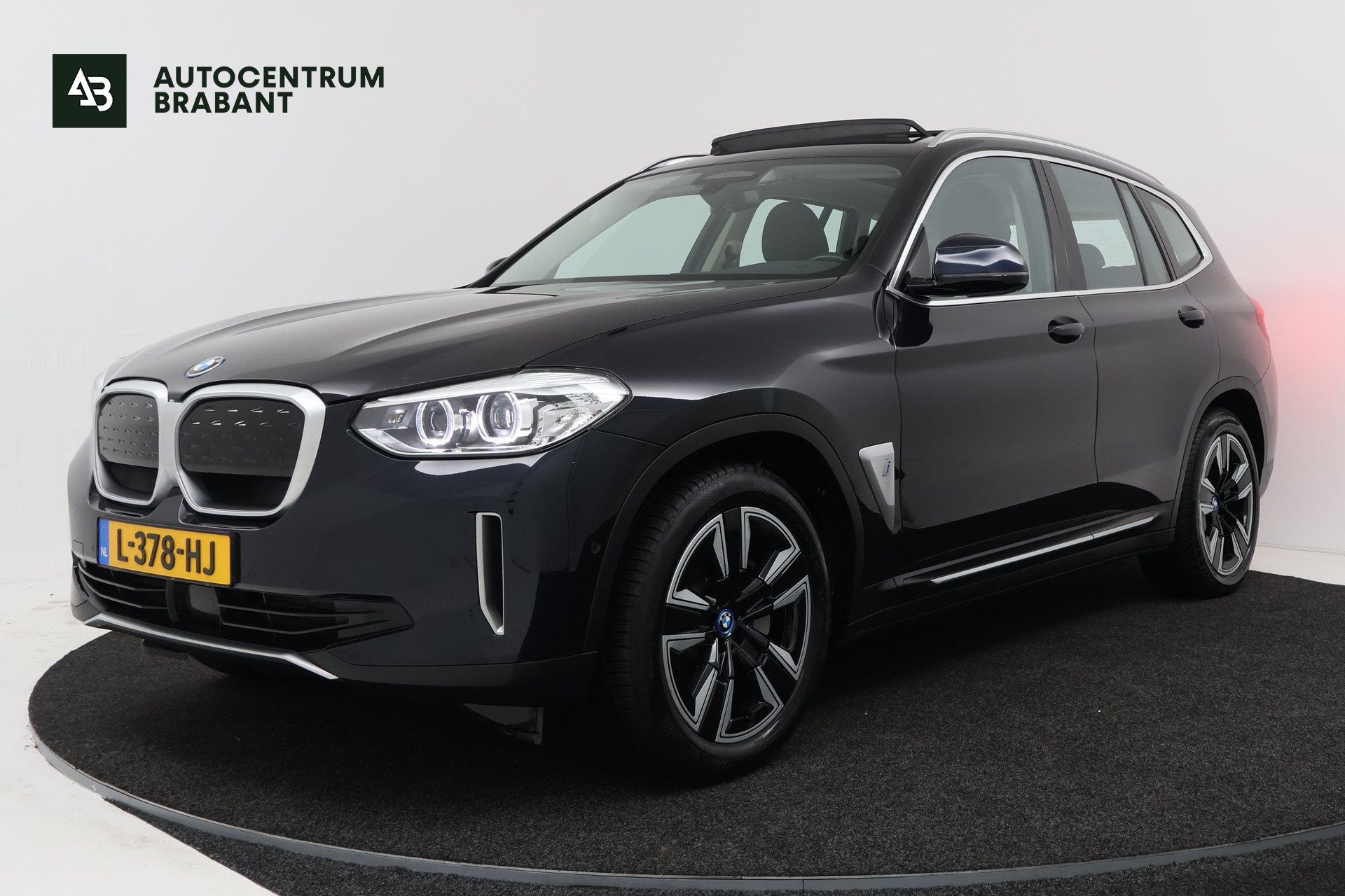 BMW Ix3 Executive 80 kWh (SOH 98%, PANORAMADAK, STOELVERWARMING, ELEKTR STOELEN, CAMERA) 2021 - voorkant