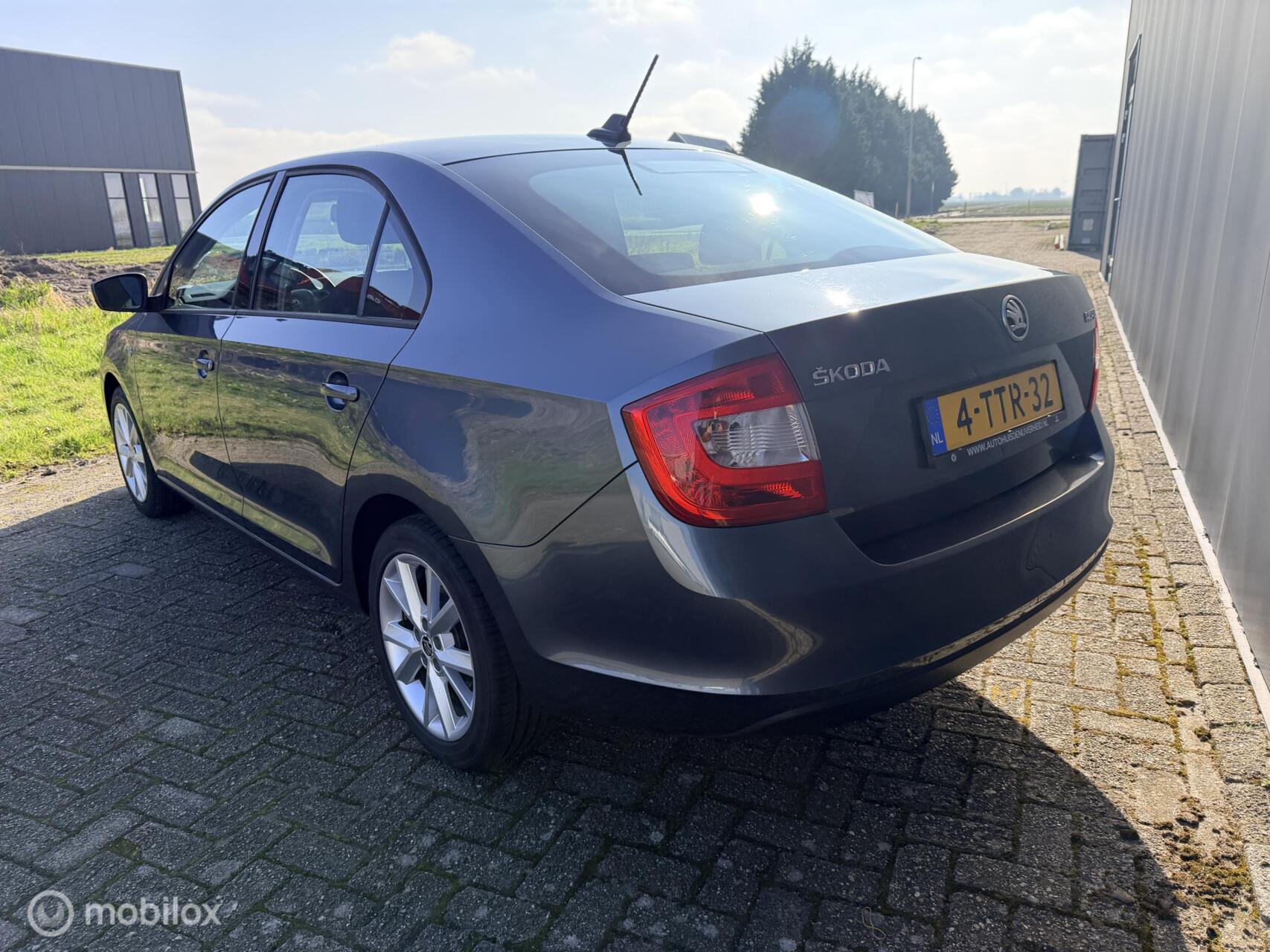 Foto van Skoda Rapid
