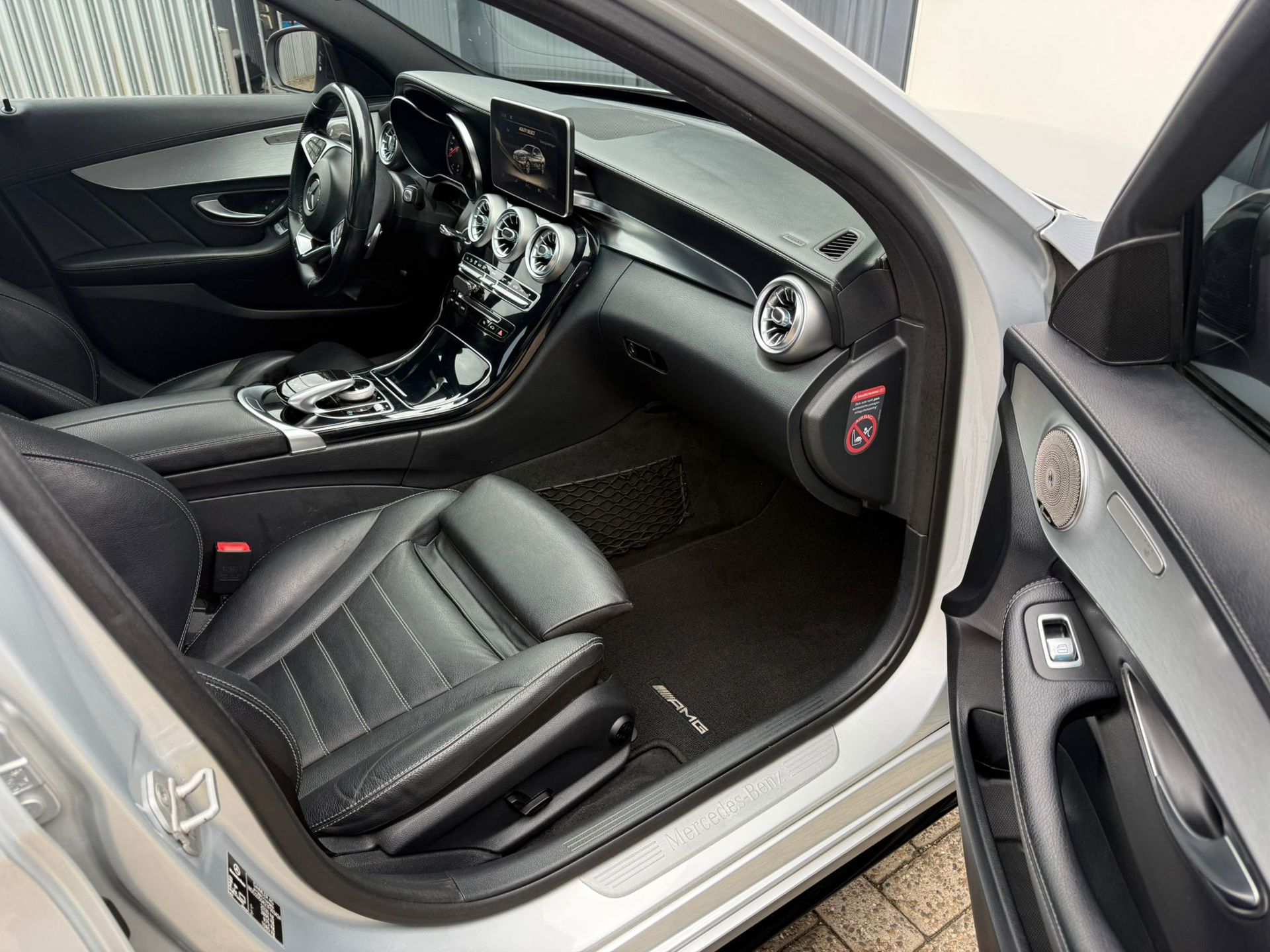 Foto van Mercedes-Benz C 200