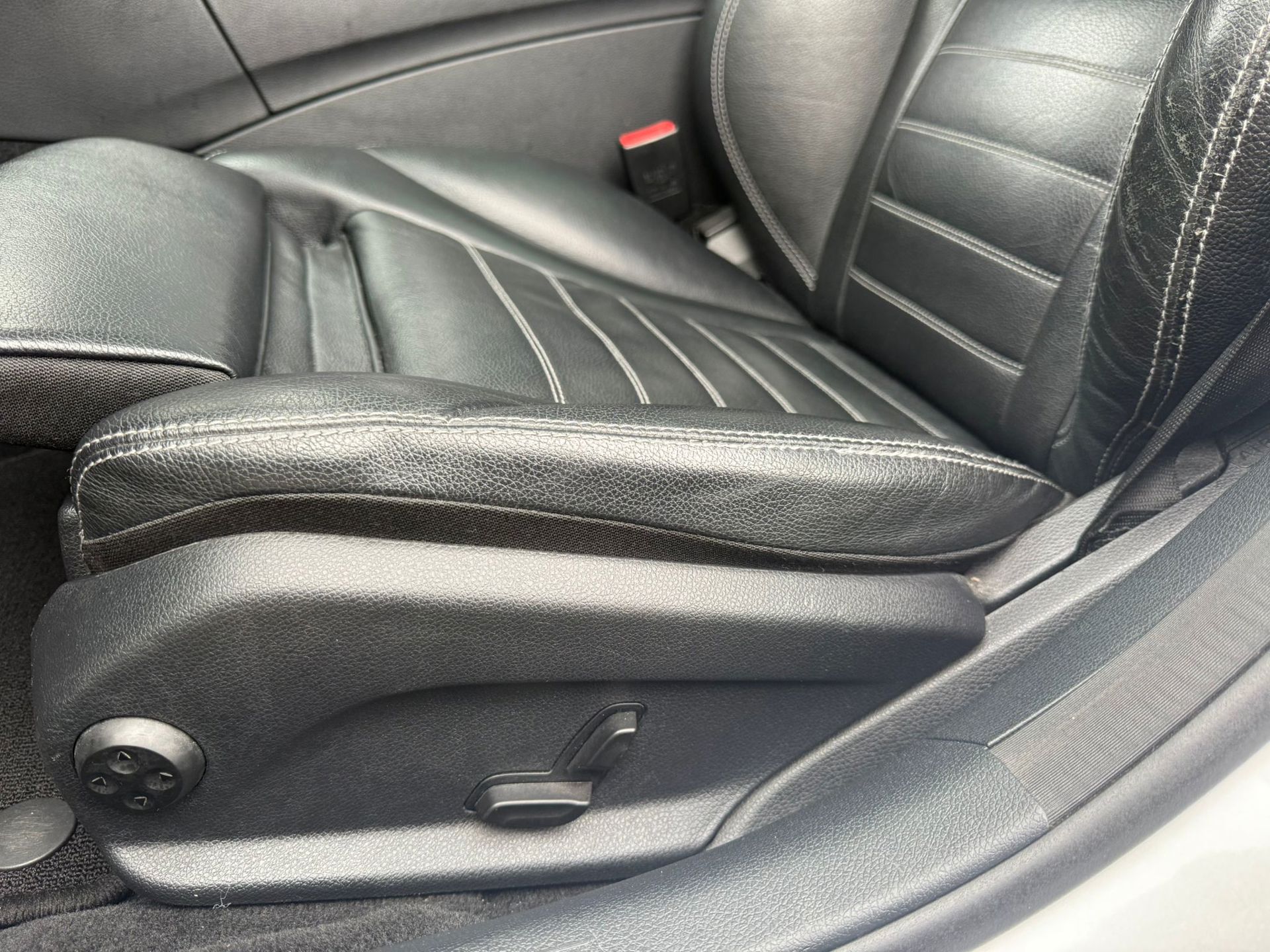 Foto van Mercedes-Benz C 200